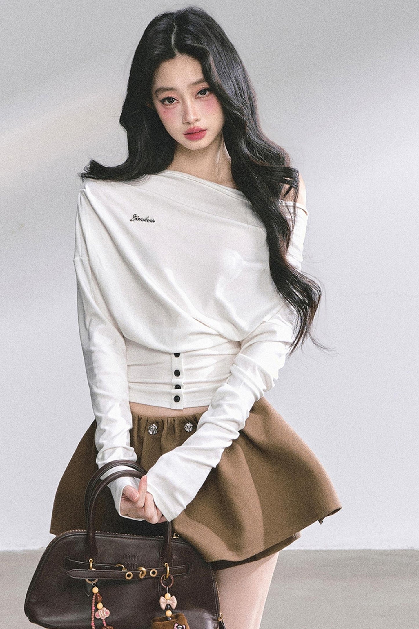 Magazine Long-Sleeved Top
