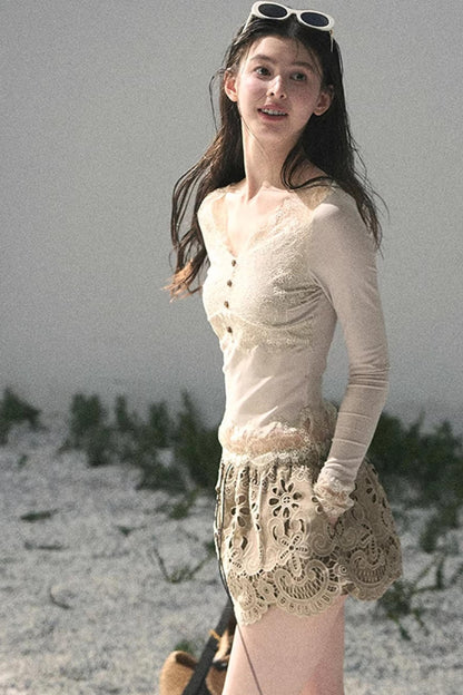 Wind Trace Lace Top