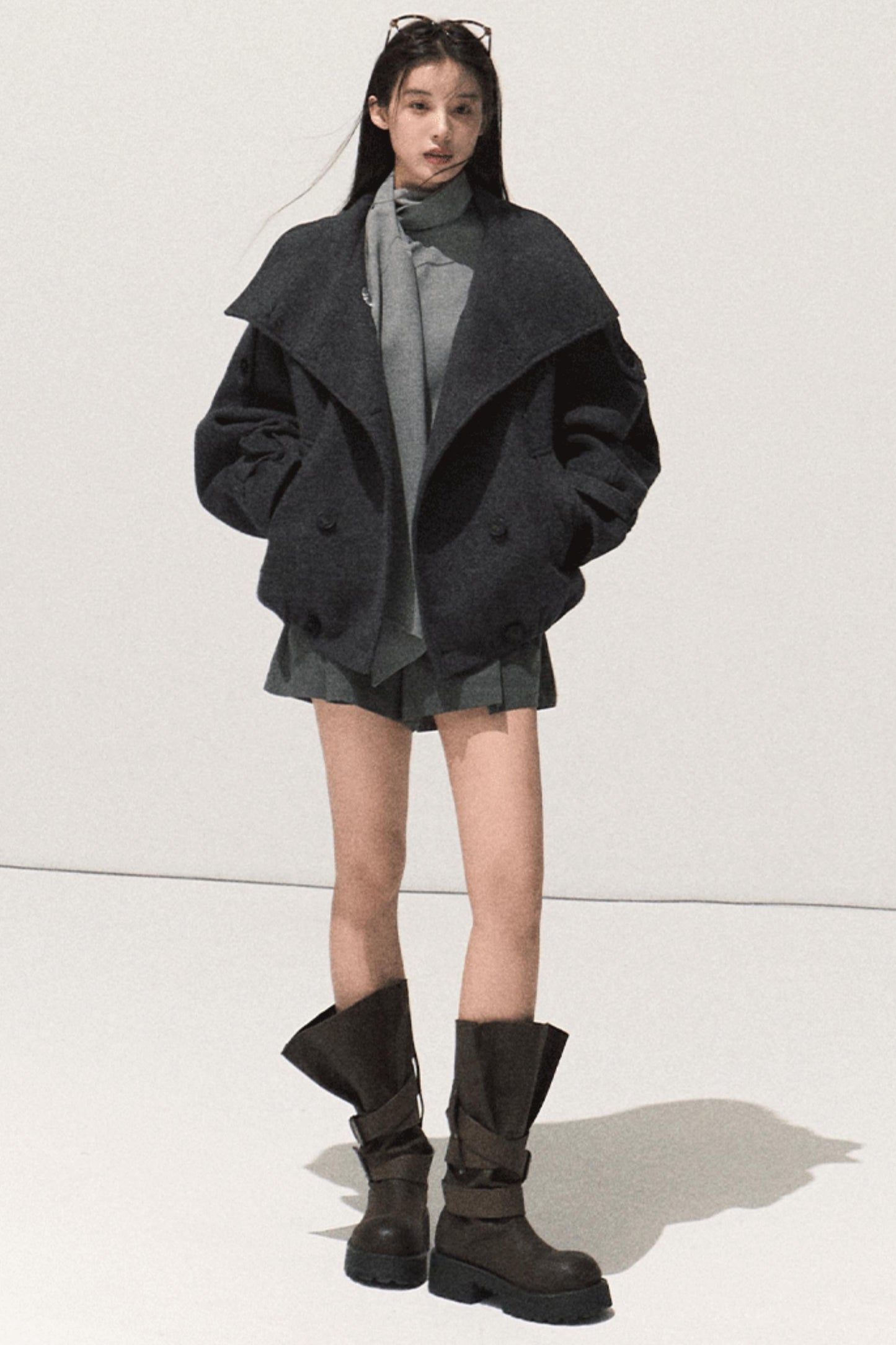 Shoulder Padded Backless Top Shorts Set-Up