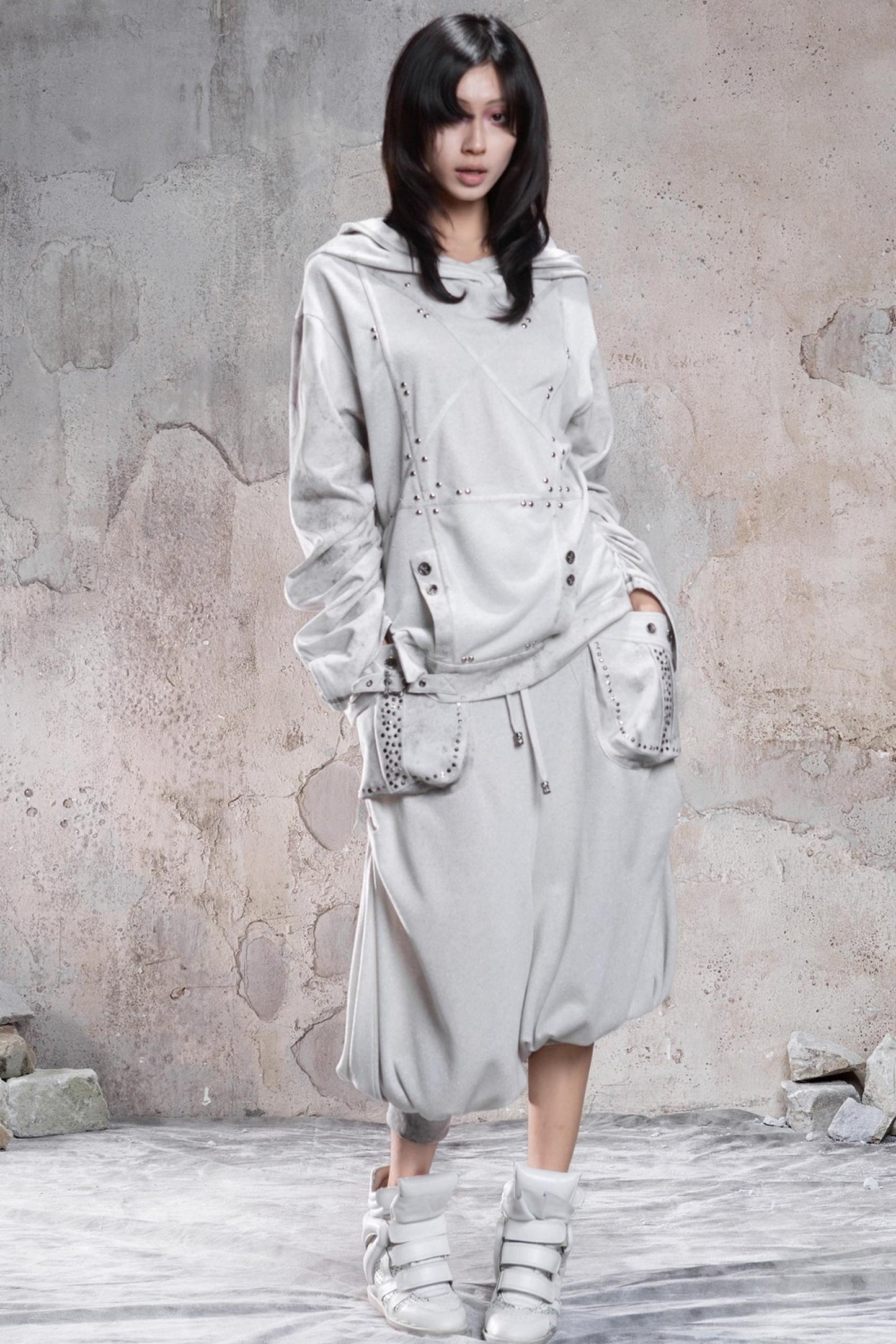 Retro Rivet Hooded Fleece Sweatshirt