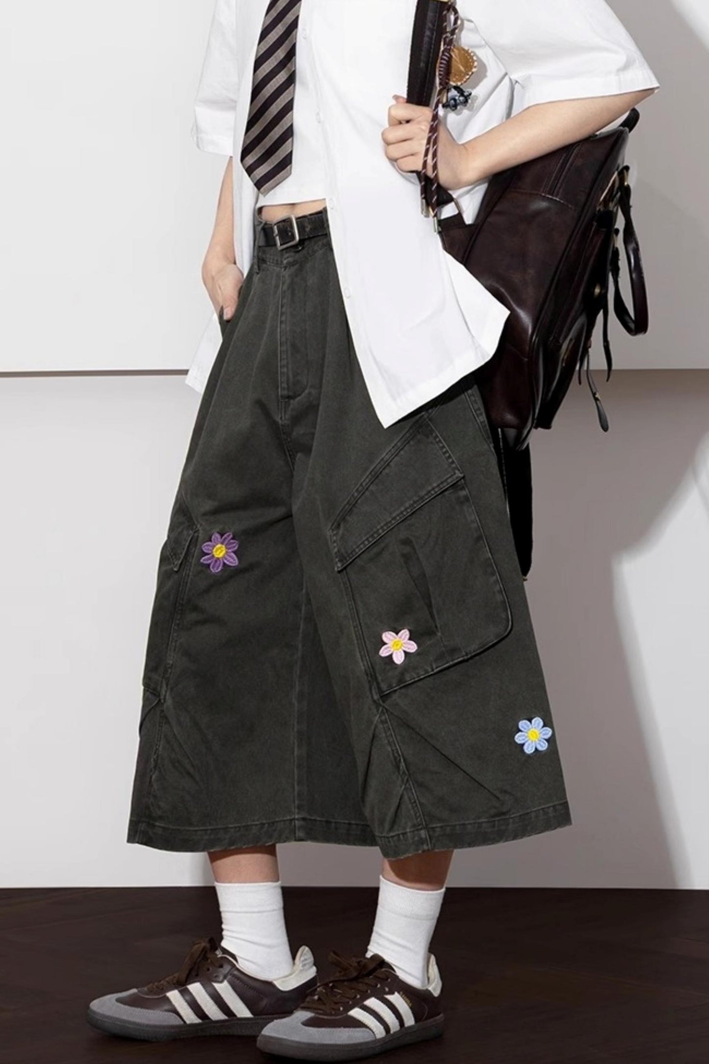 Floral Embroidered Wide-Leg Shorts