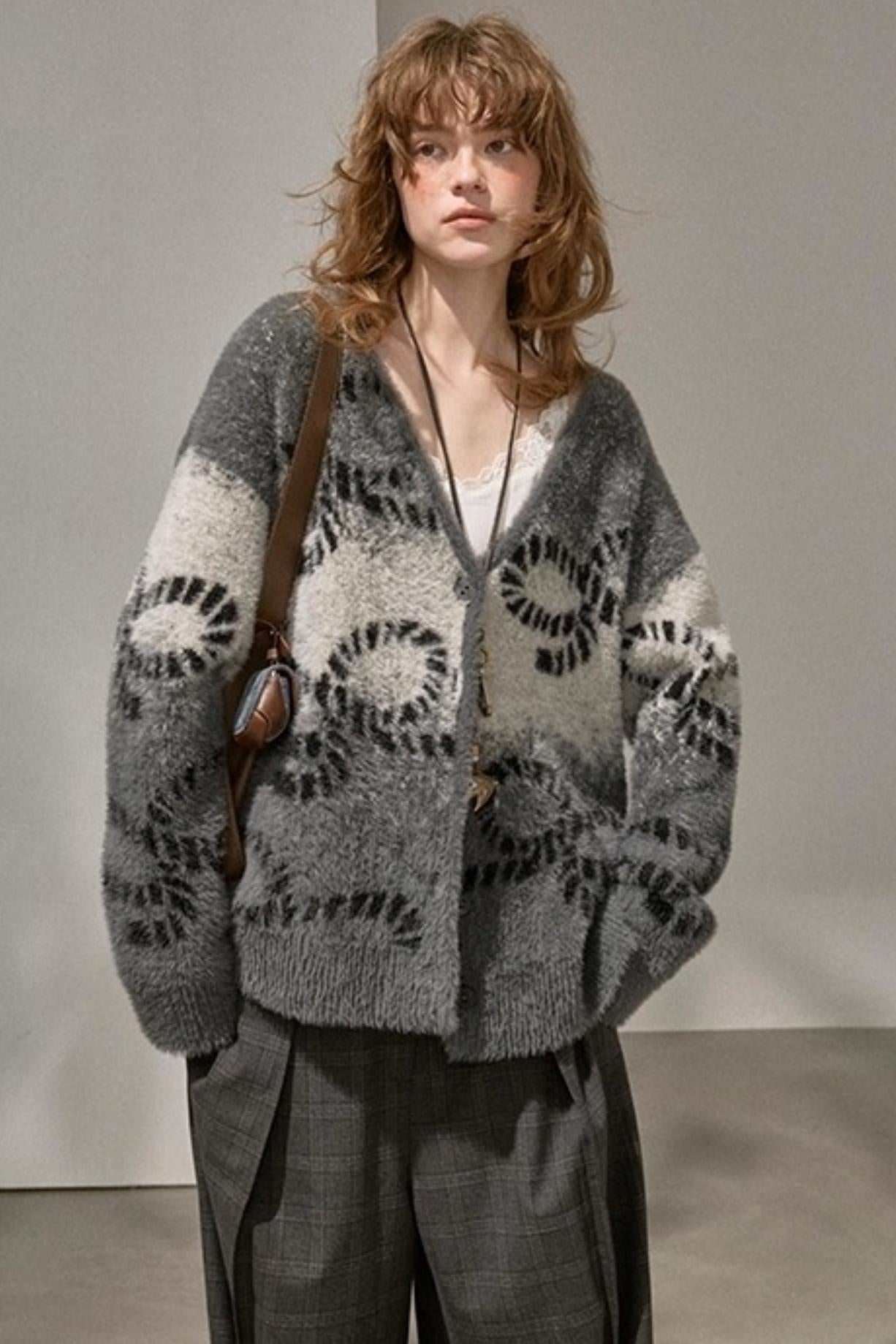 Bow Gradient V-Neck Knitted Cardigan