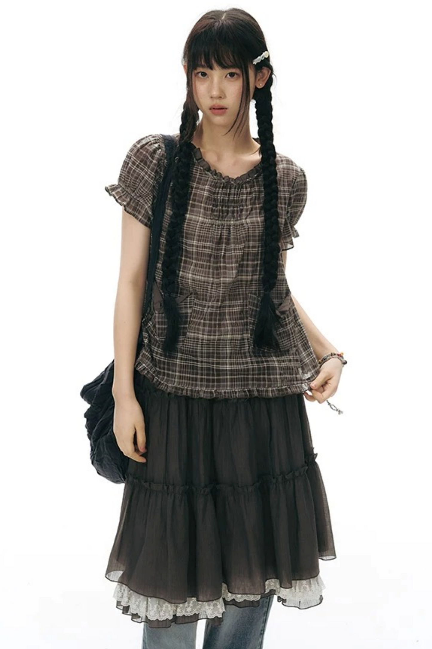 Conjunto de camisa y falda de cuadros con tapeta con volantes