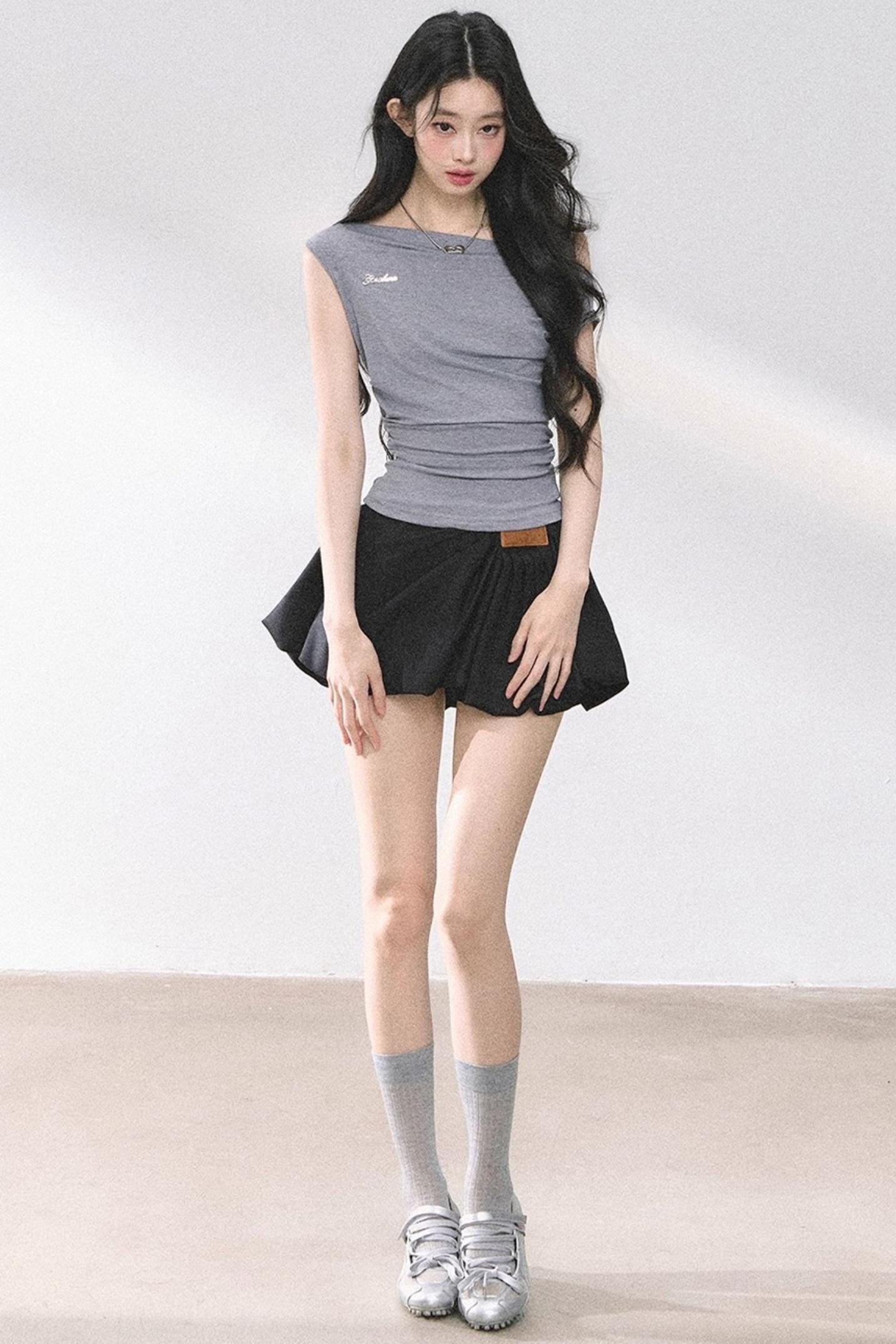 Shoulder-Baring Slim Crop T-Shirt