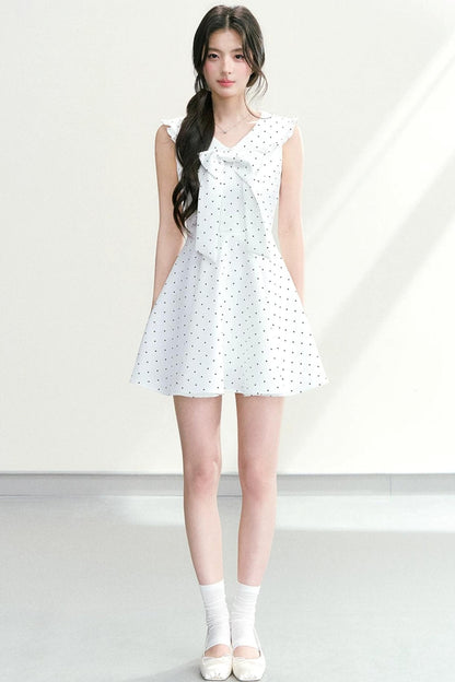 Vestido de lunares con cuello de lazo