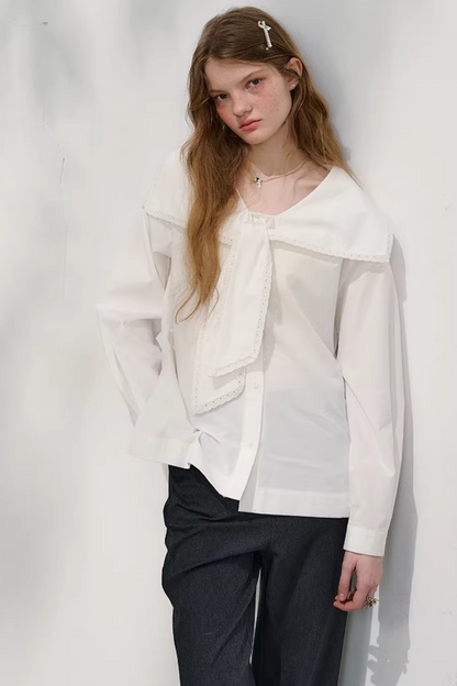 네이비 웨이브 레이스 블라우스