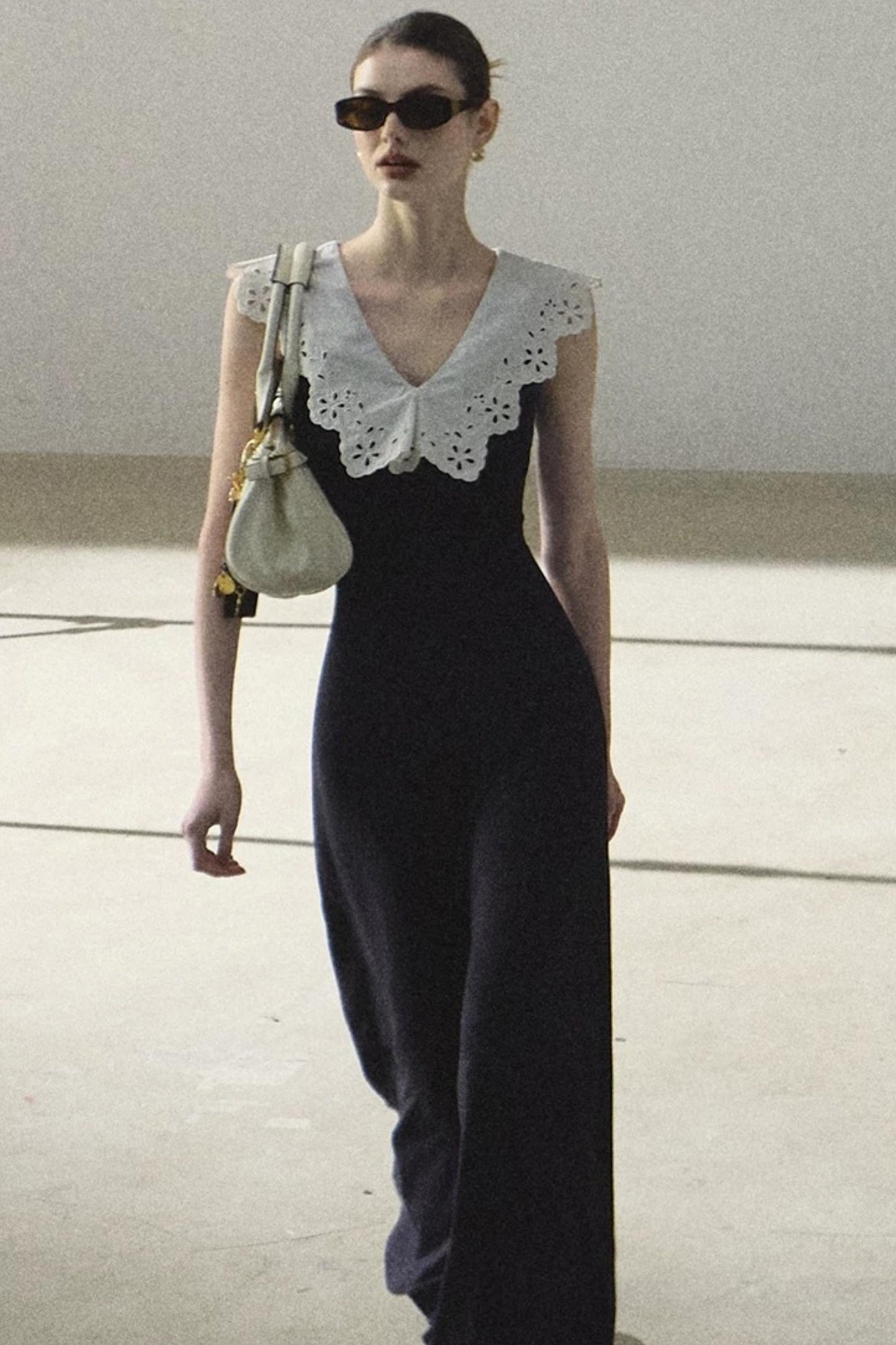 Cotton Sleeveless Backless Waist-cinching Dress