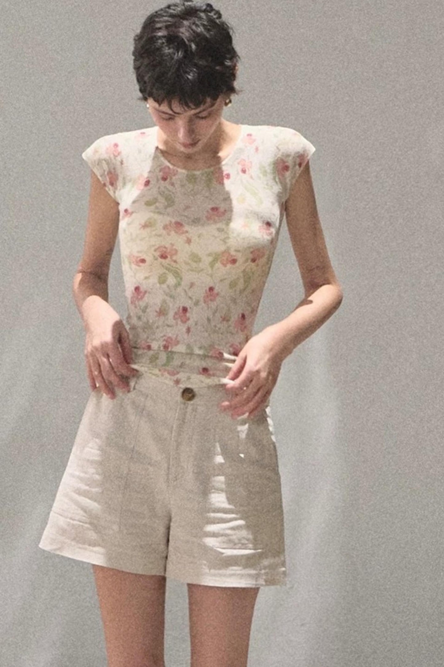 Linen Floral Cinched Top