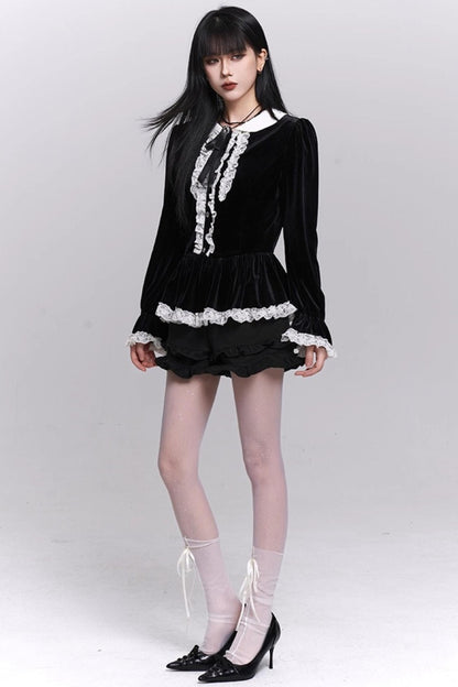 Ruffled Woolen Boot Shorts