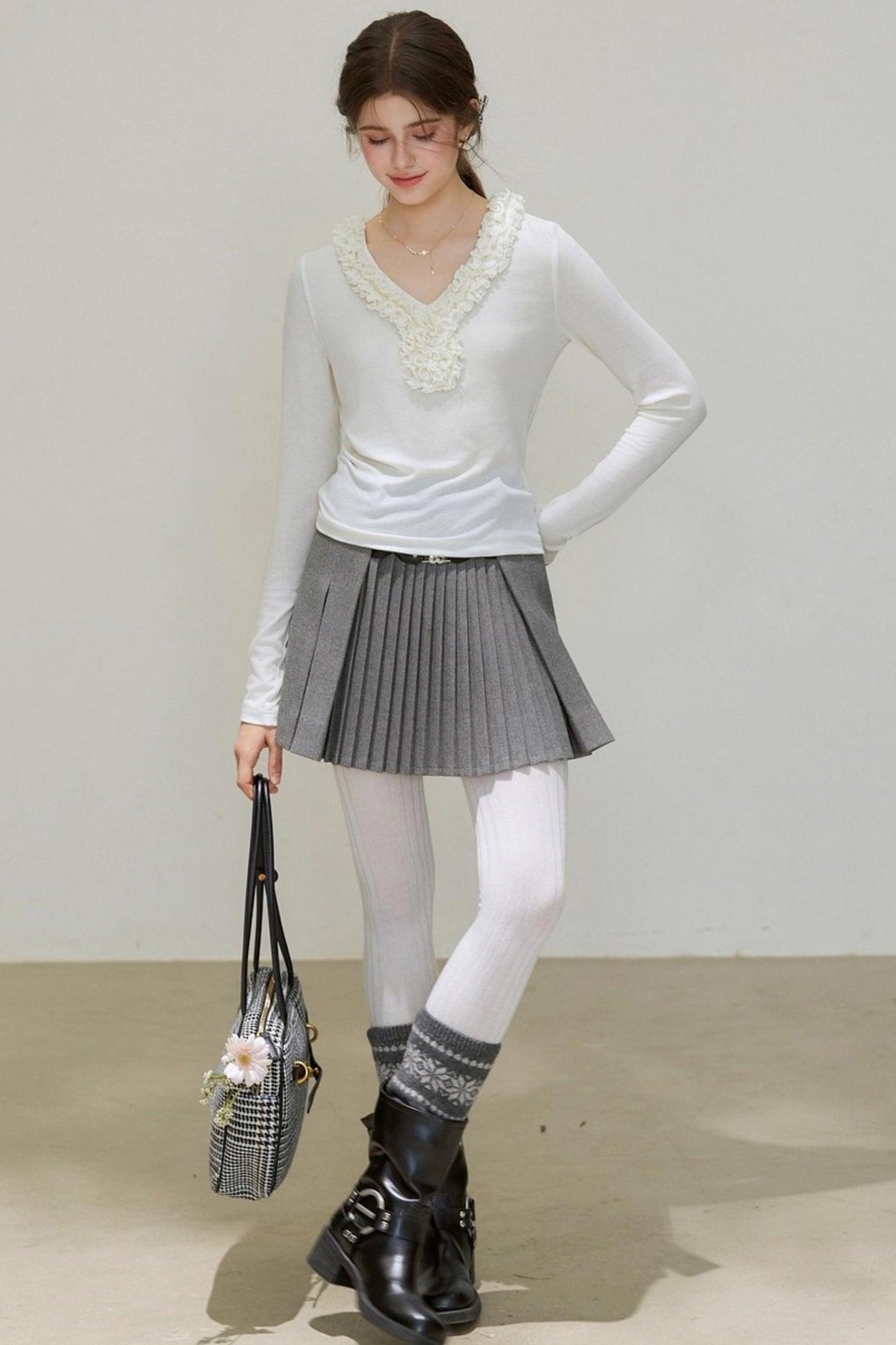 V-Neck Long-Sleeved Base Shirt