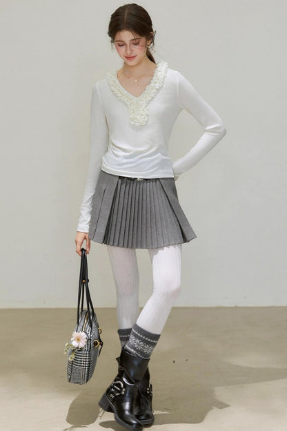 V-Neck Long-Sleeved Base Shirt