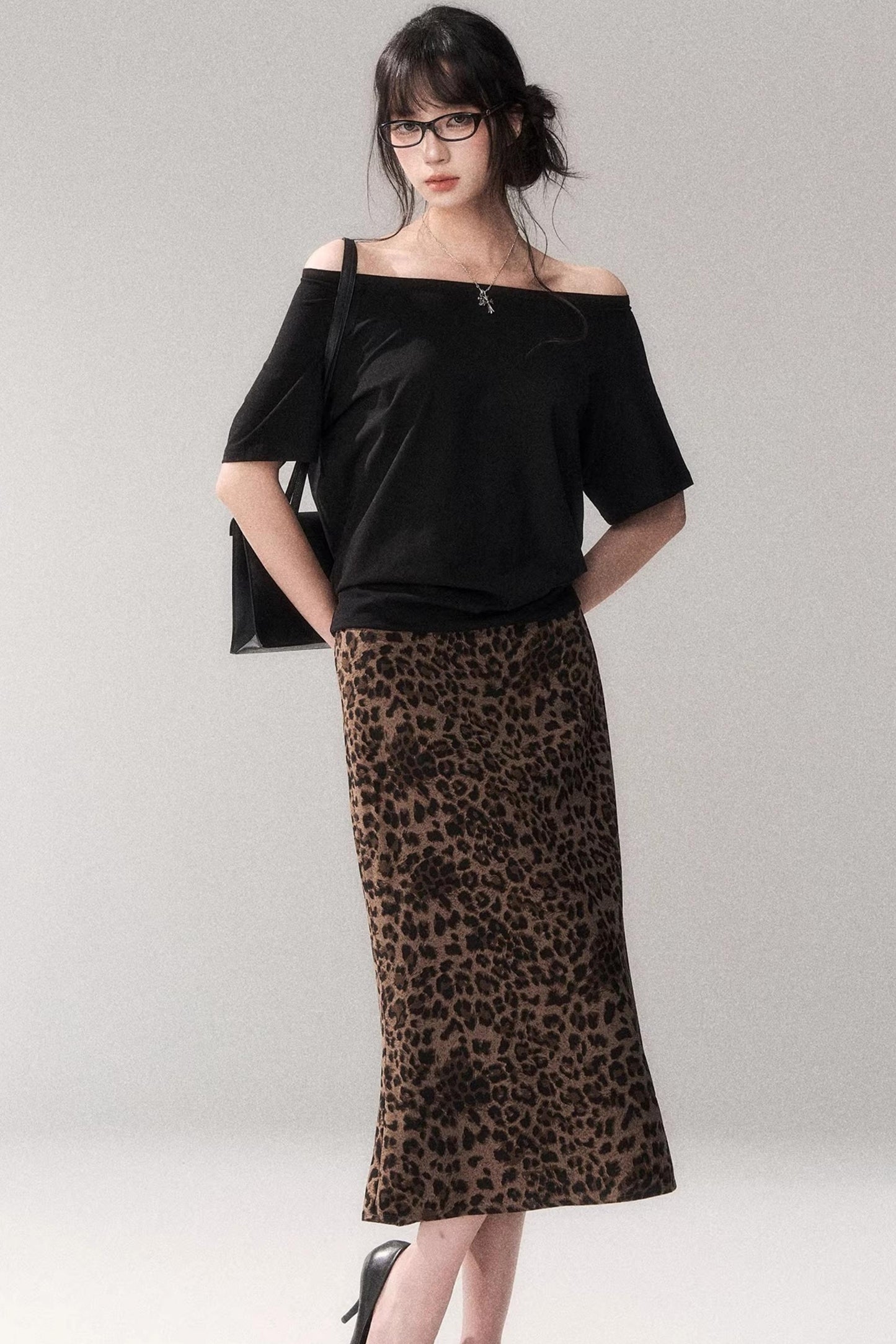 Off-Shoulder Stretchy Summer Top