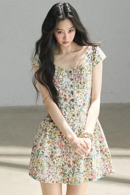 Youthful Floral Puffy Dress