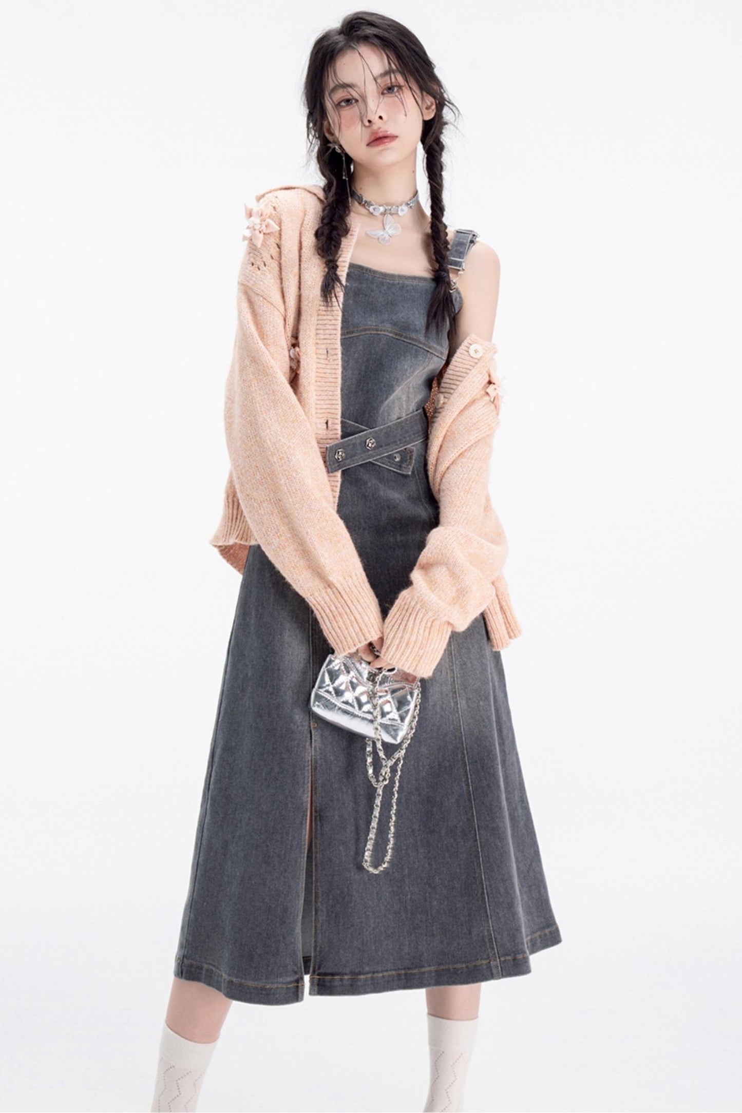 Robe à bretelles en denim lavé déchiré 