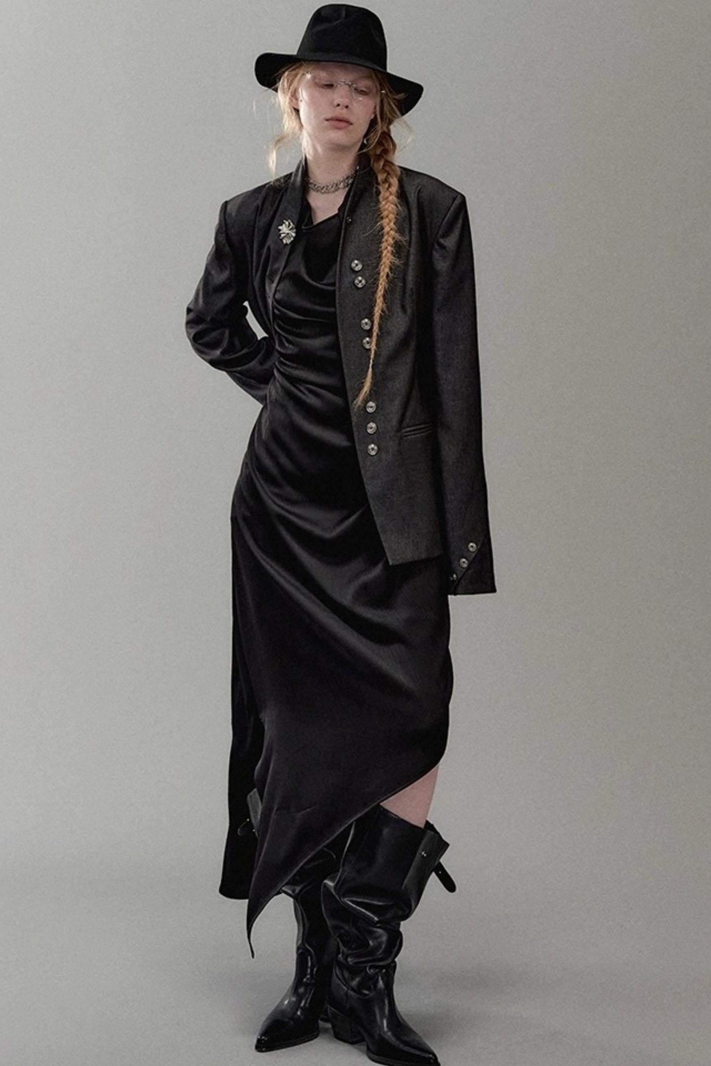 Shoulder Cut Moon Marks Blazer