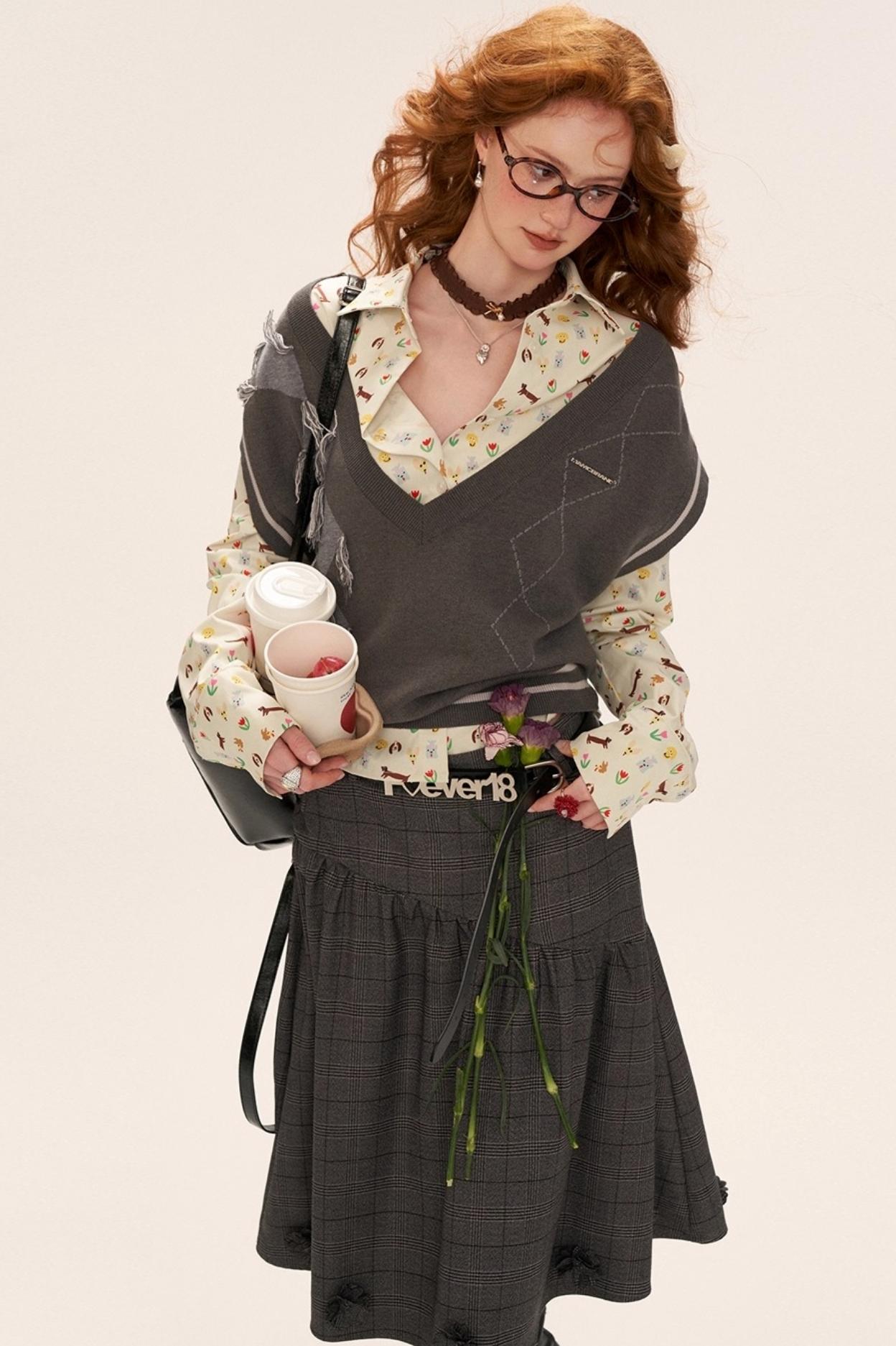 Big V-Neck Sweater Vest