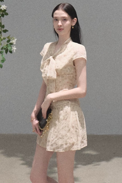 Floral Waist-Cinching Slim-Fit Short-Sleeved Top Skirt Set