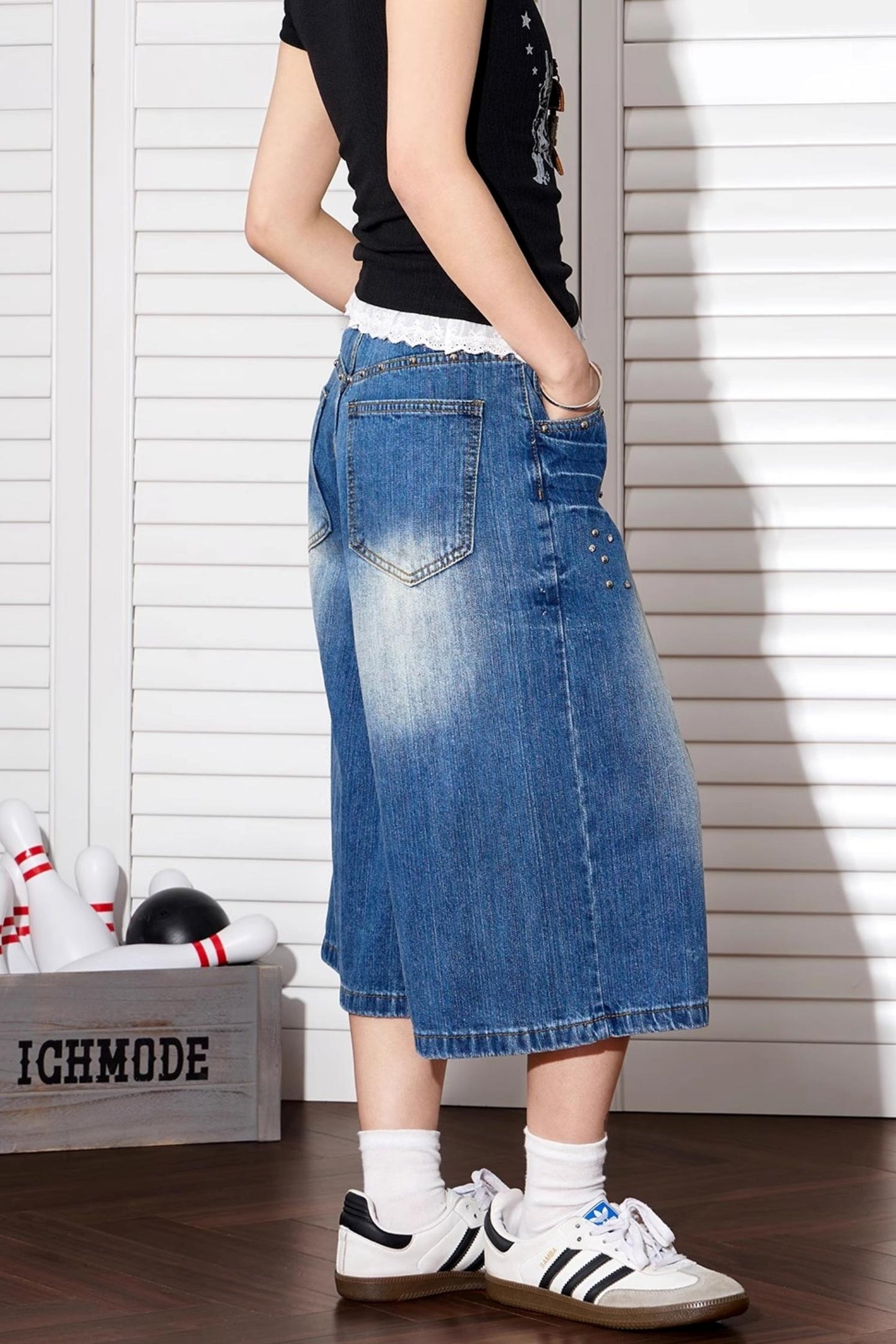 Vintage Wide-Leg Denim Shorts