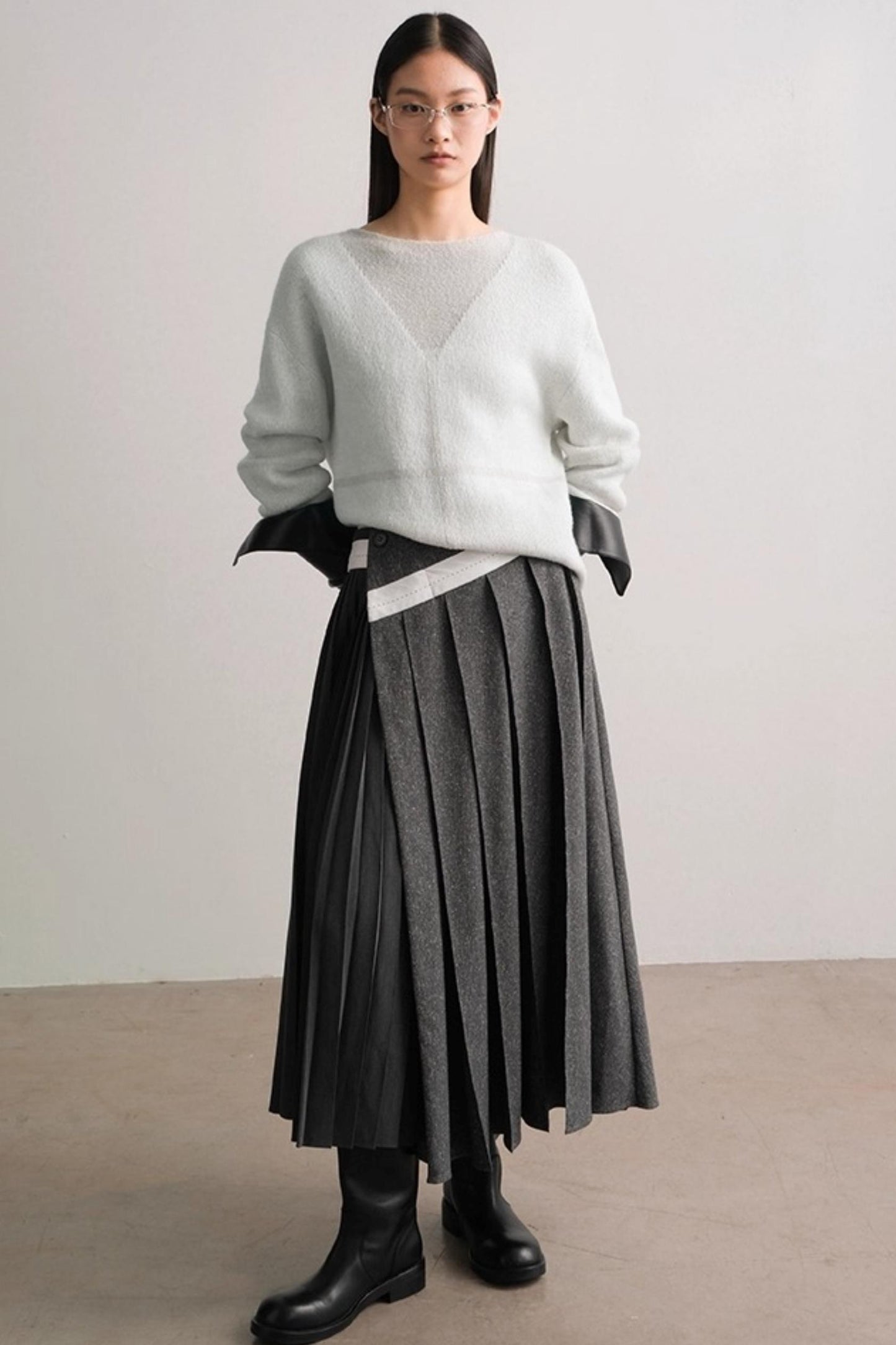 Translucent Weaving Knit Top