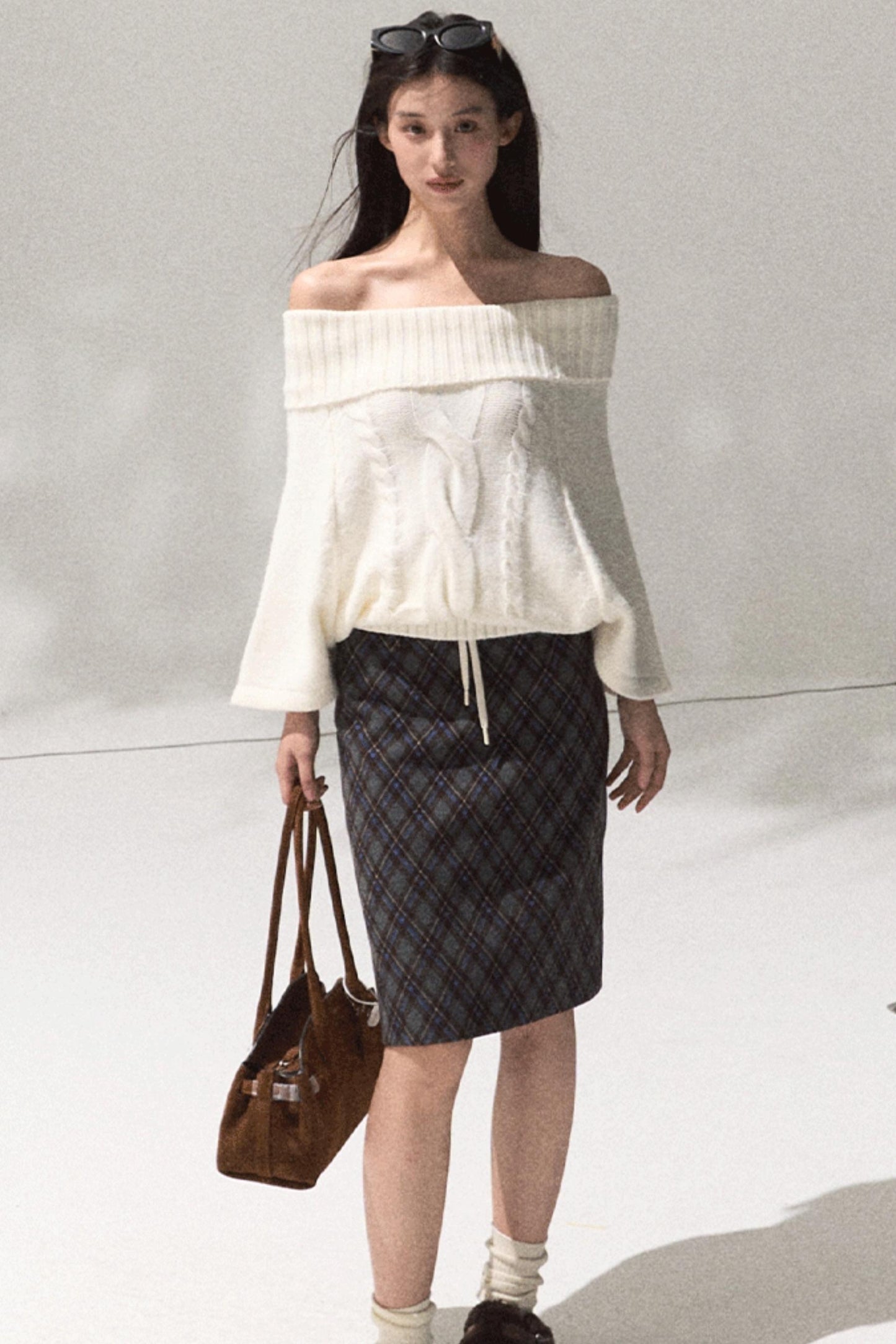 Wool Twist Knit Cape Sweater Top Skirt Set-Up