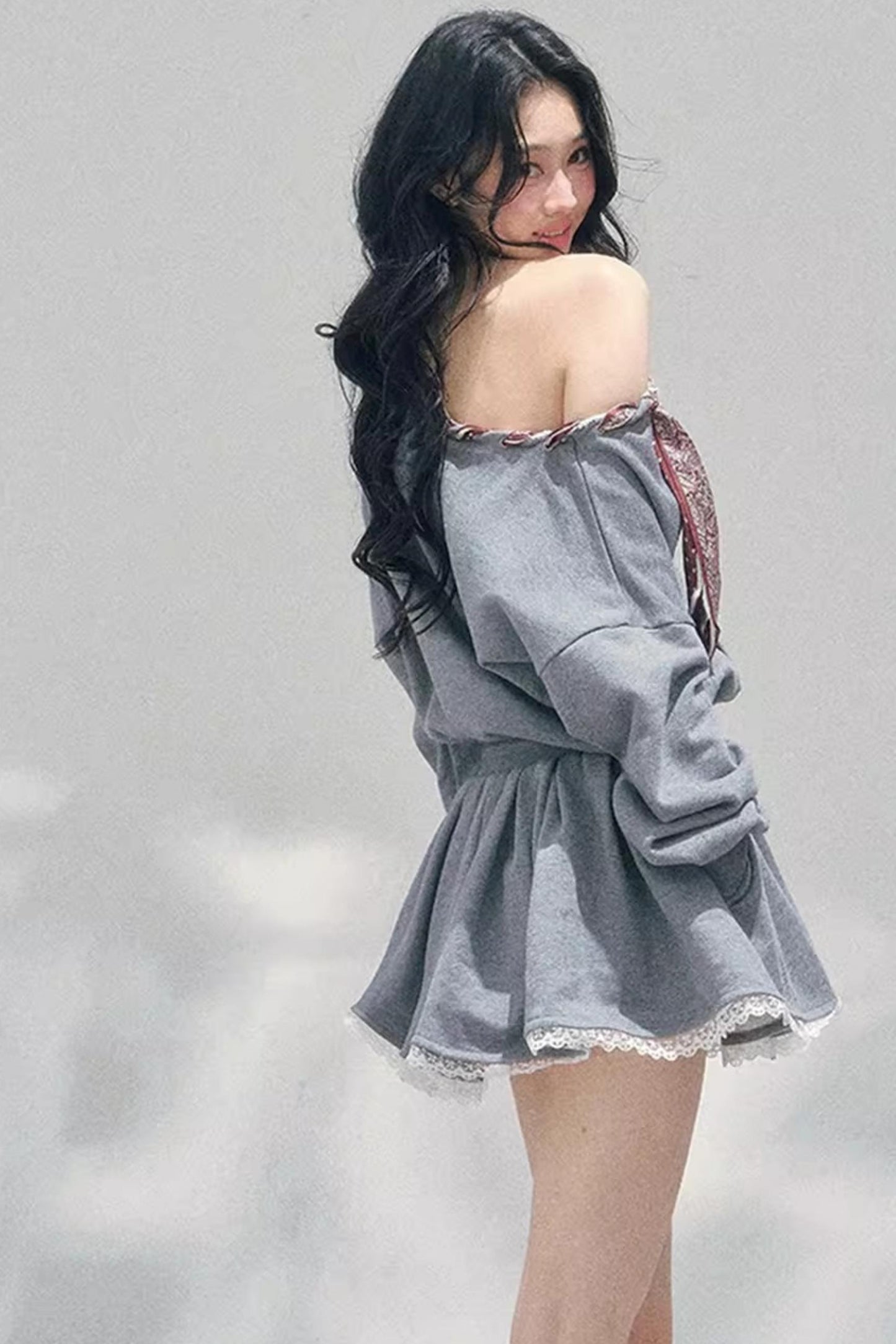 Spitzen-Ein-Schulter-Kleid