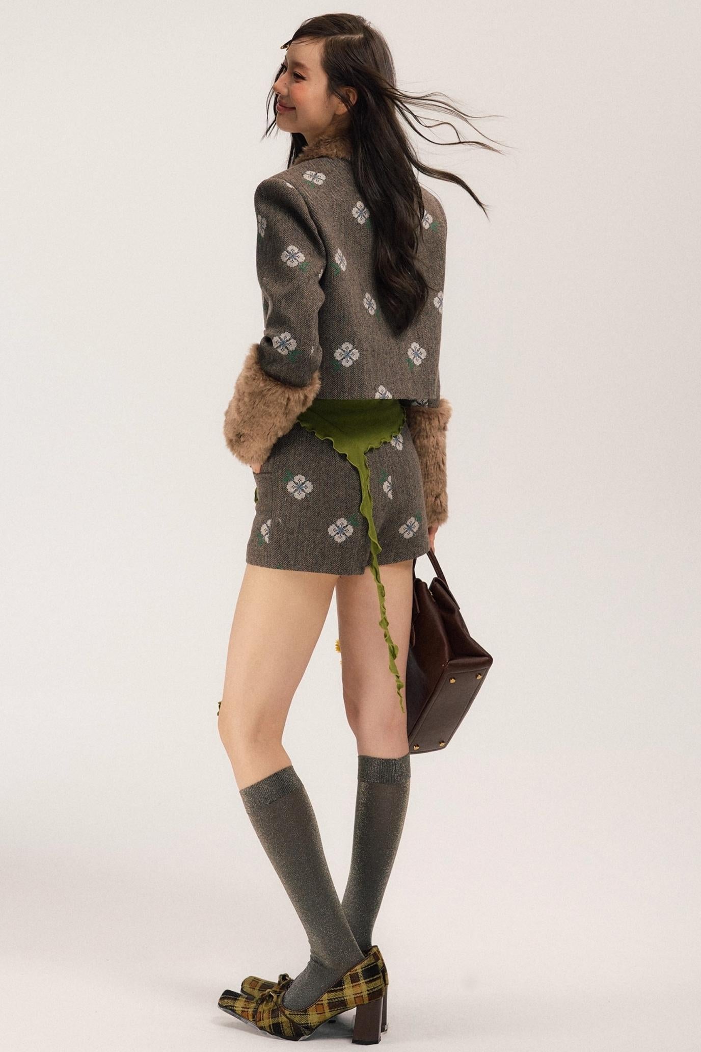 Retro Embroidery Tweed Fur Shorts Set-Up