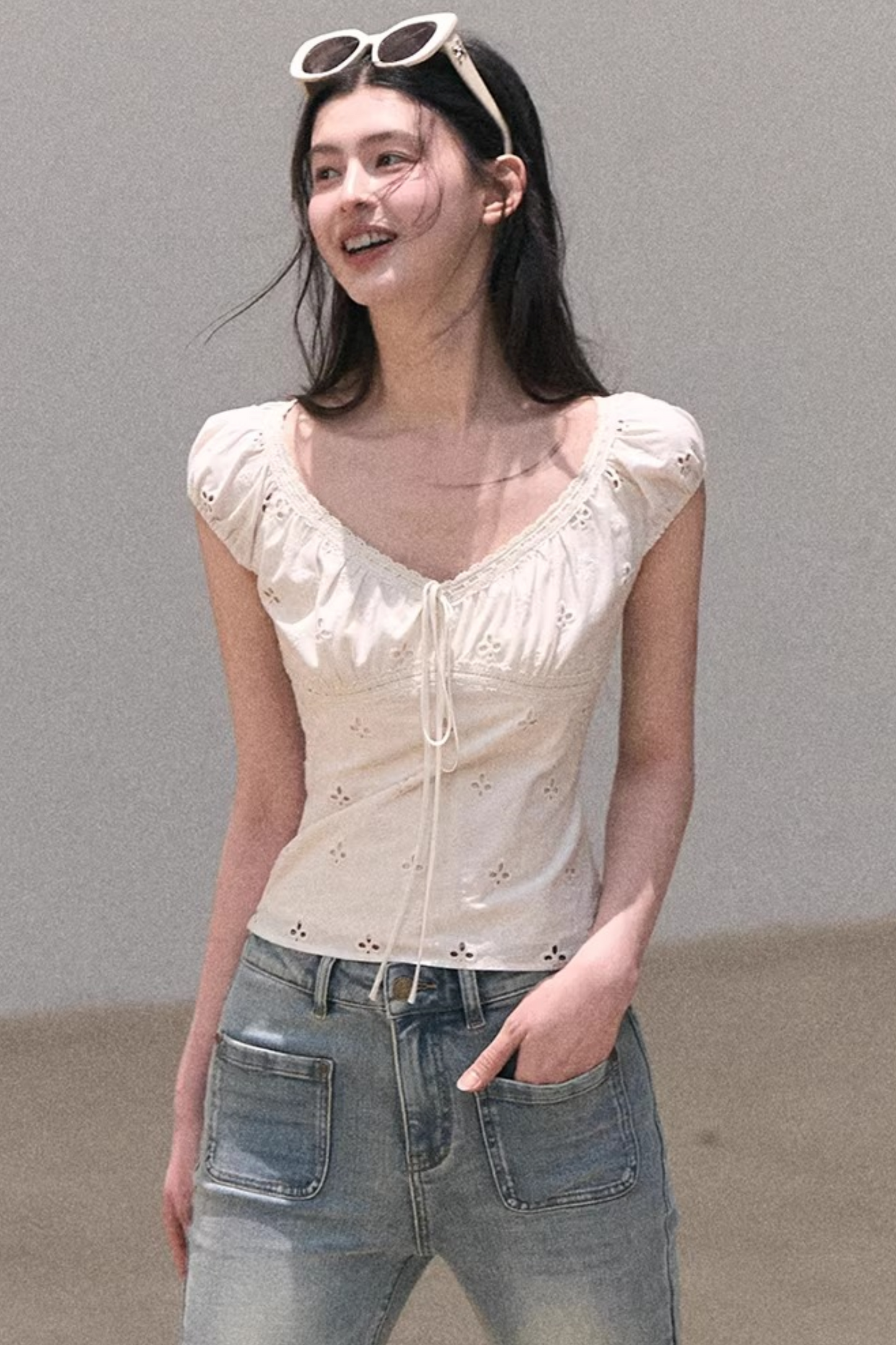 Embroidered Lace Puff Sleeve Top