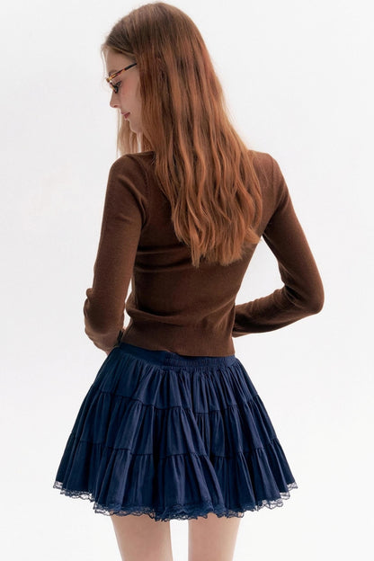 Bow Wavy Lace U-Neck Slim Top