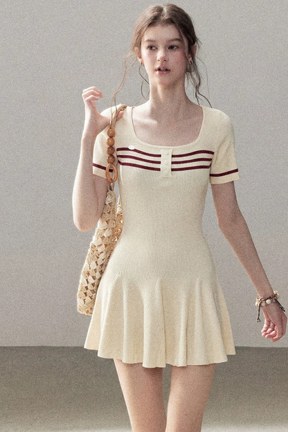 Strickkleid mit Karree-Ausschnitt