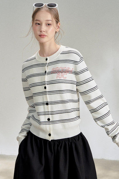 Stripe Knit Embroidery Cardigan