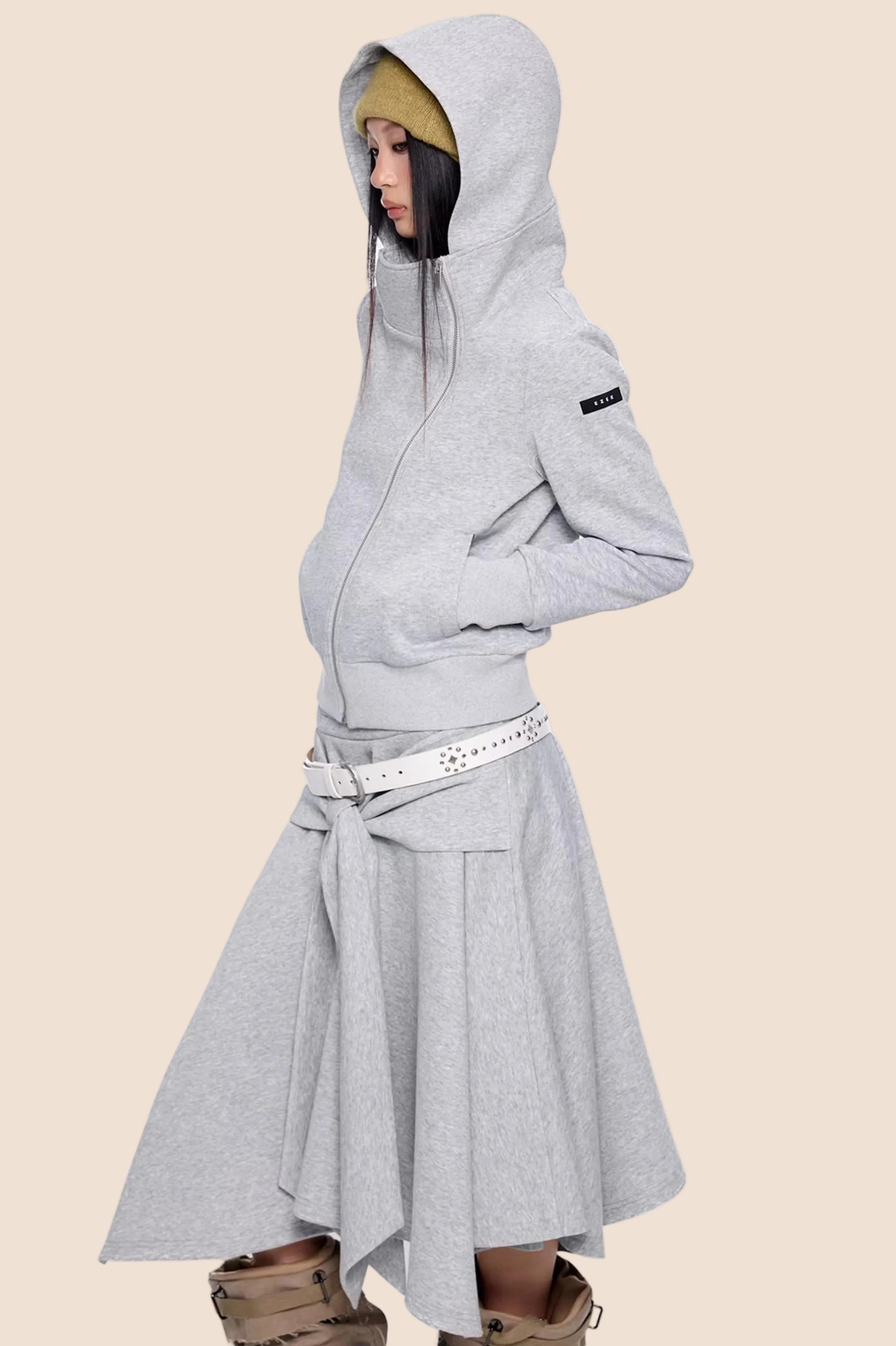 Diagonal Zipper Hooded Jacket Set-Up