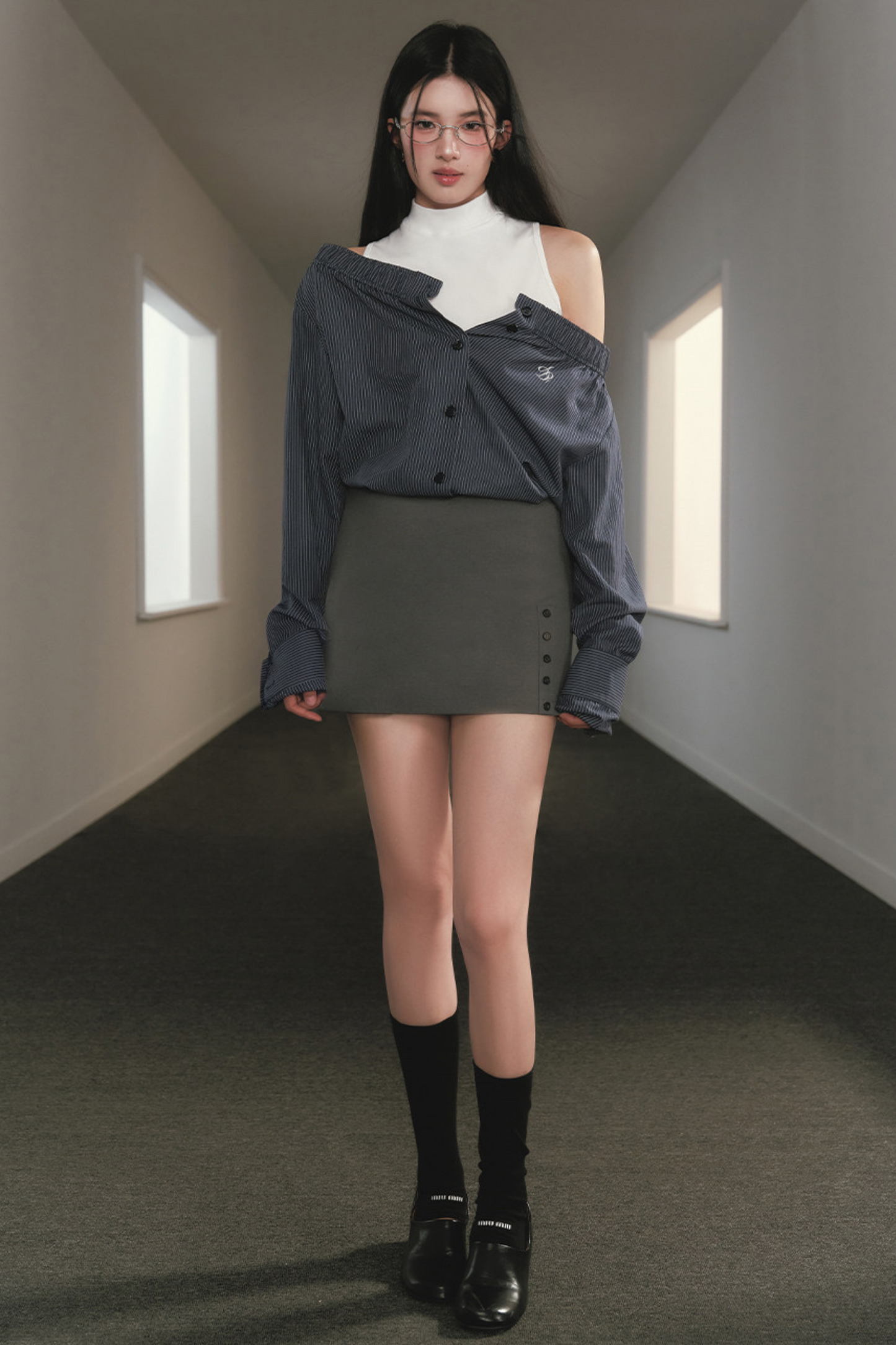 Off-Shoulder Slimming Blouse Set-Up