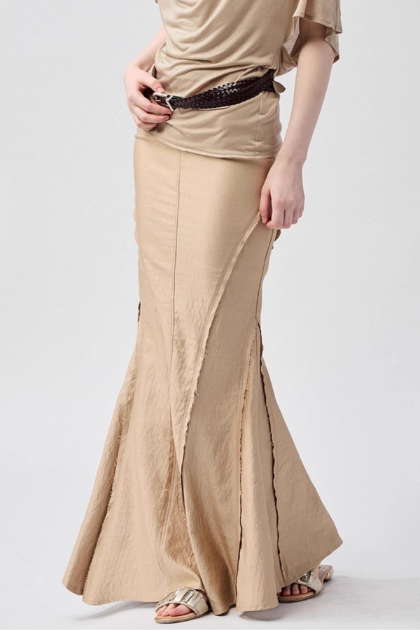 Elegant Edge Skirt Set-Up