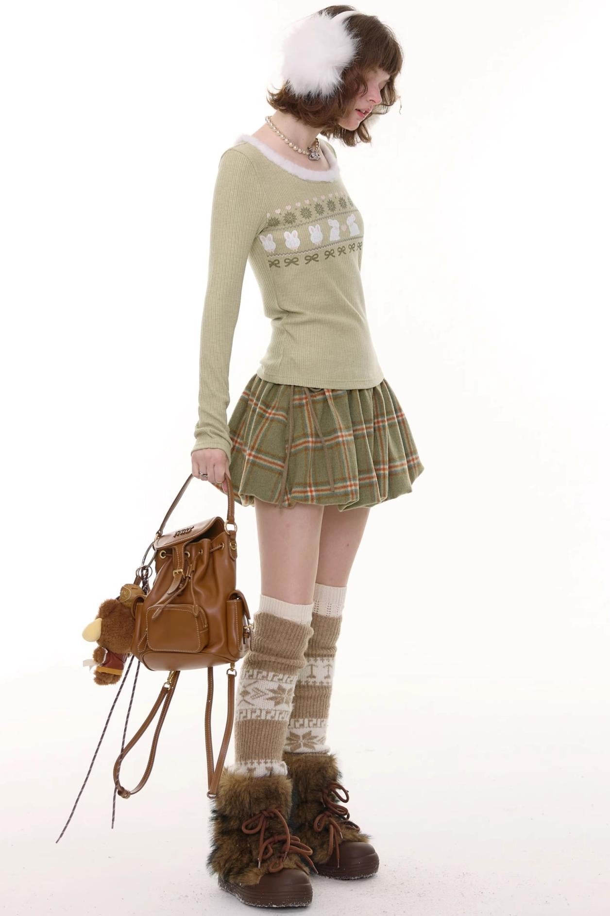 Slim Rabbit Print Knitted Base Shirt