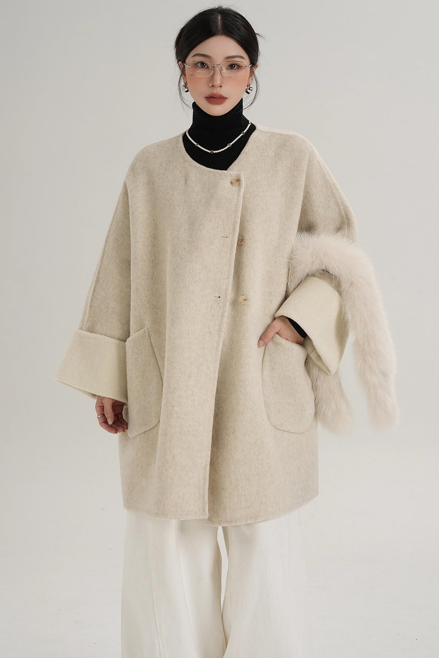 Elegant Fox Fur Collar Wool Cape Coat