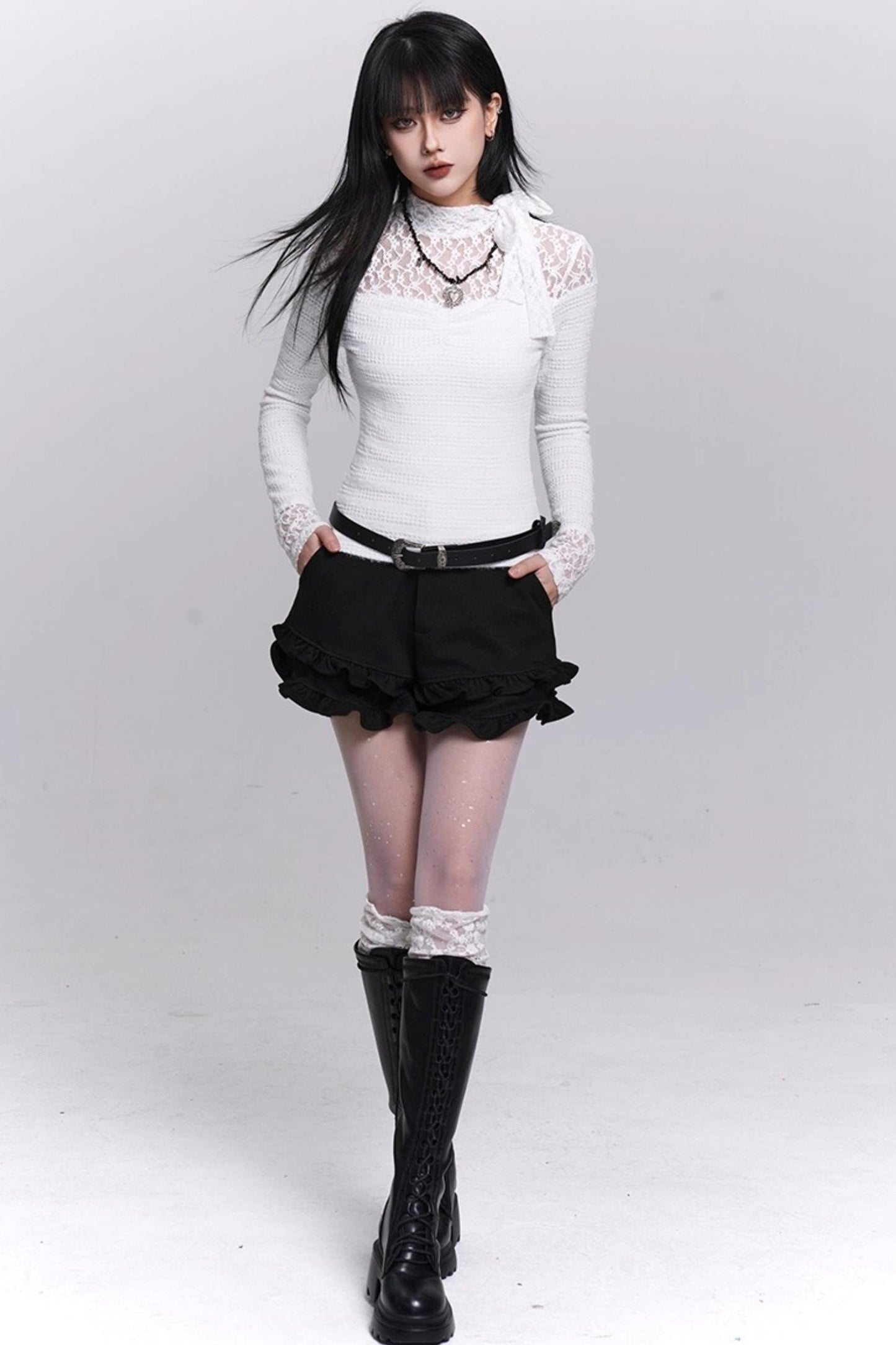 Ruffled Woolen Boot Shorts