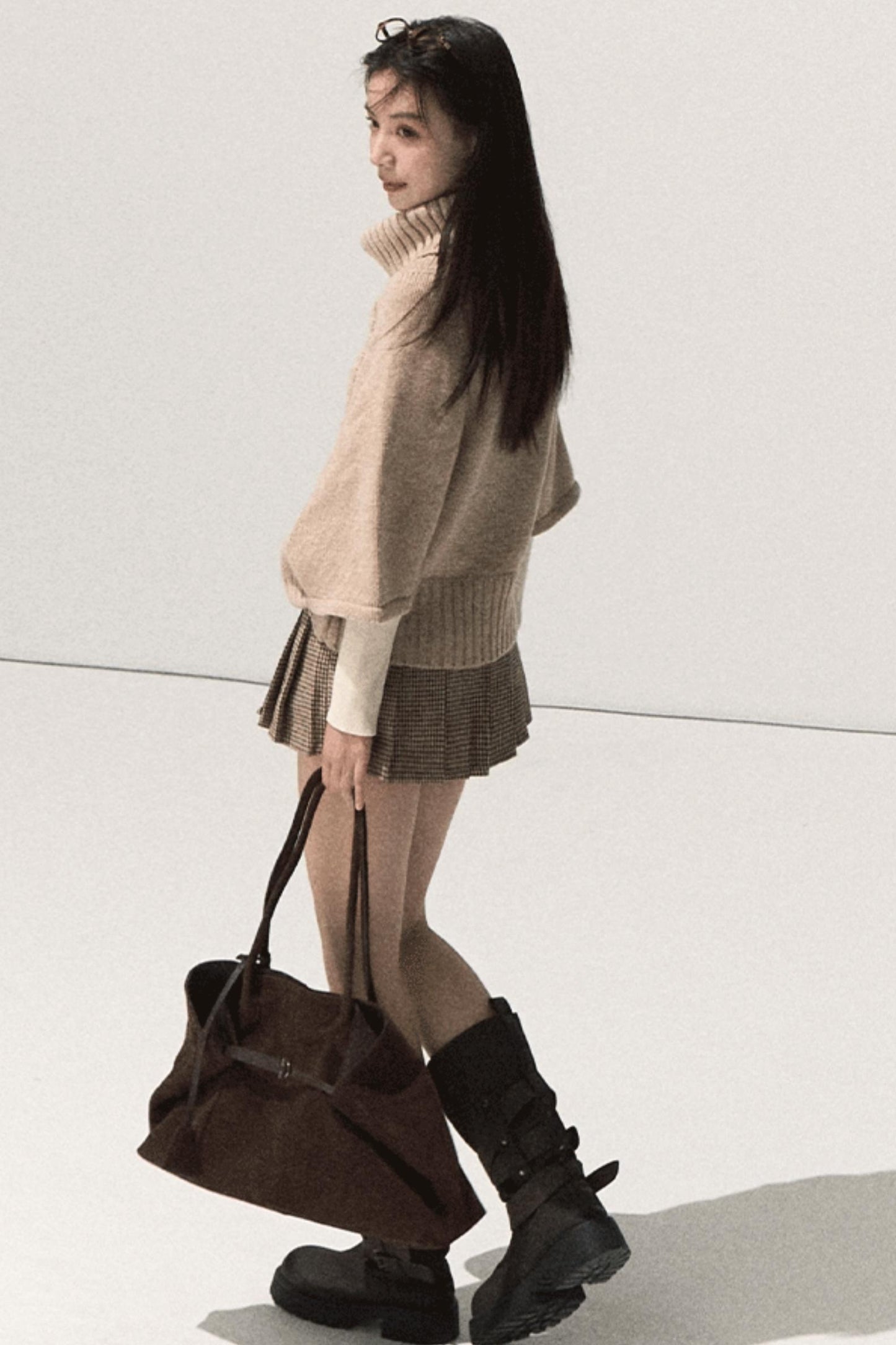 Throbbing Campus Lovers Woolen Skirt