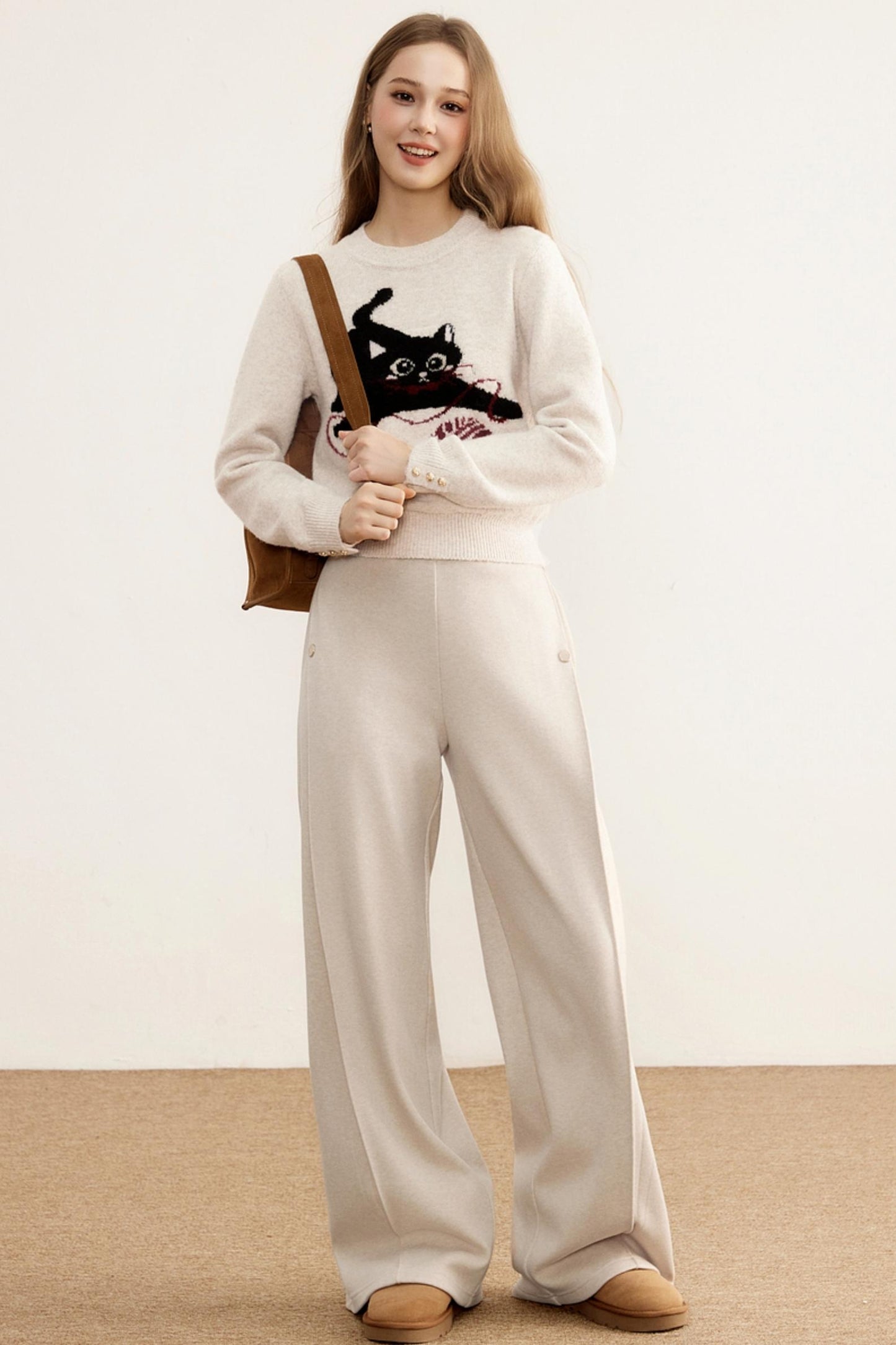 Round Neck Cat Pattern Top