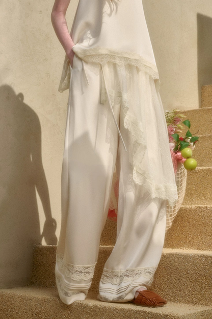 Conjunto de traje de satén de encaje de perlas