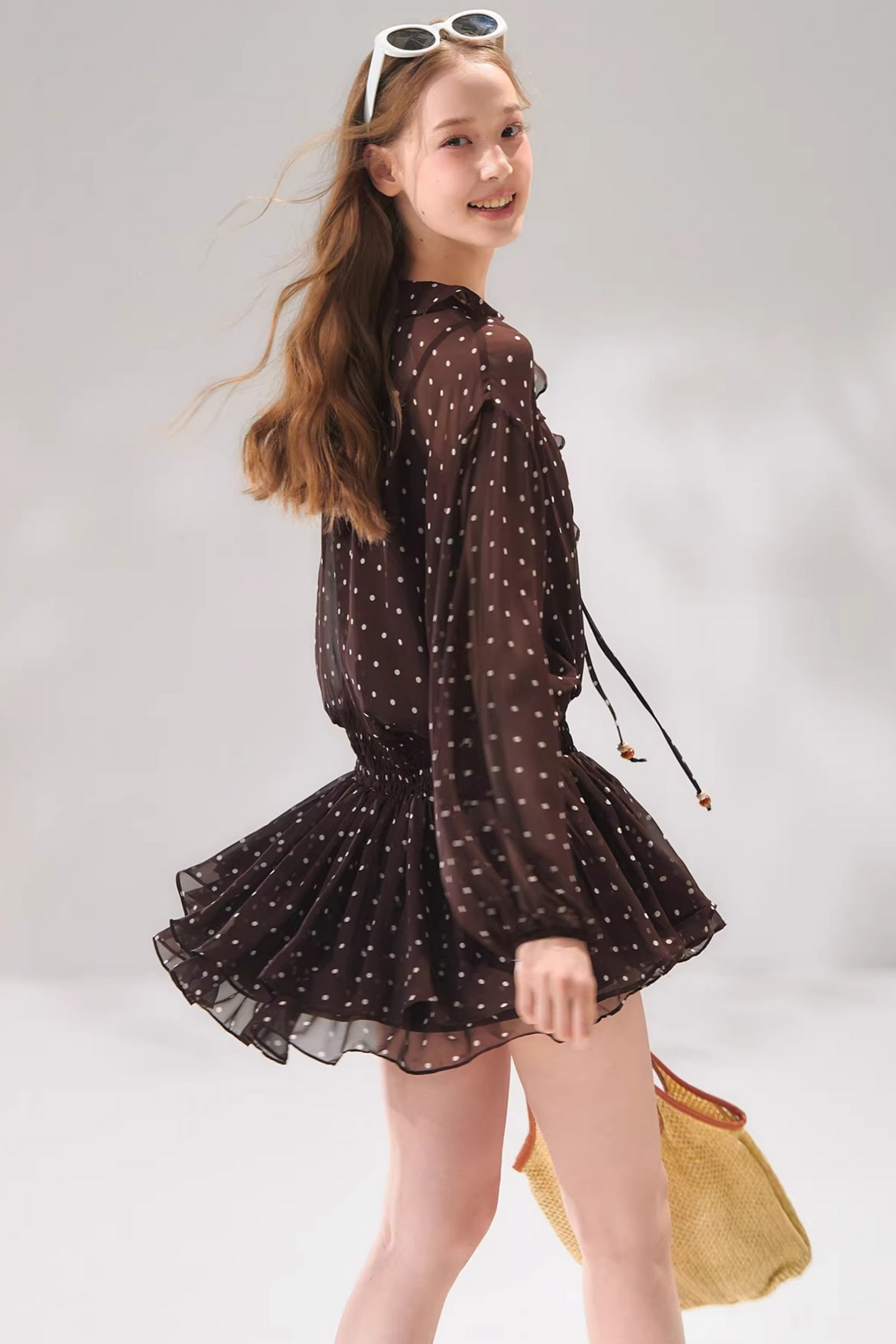Ensemble robe en mousseline à volants et perles