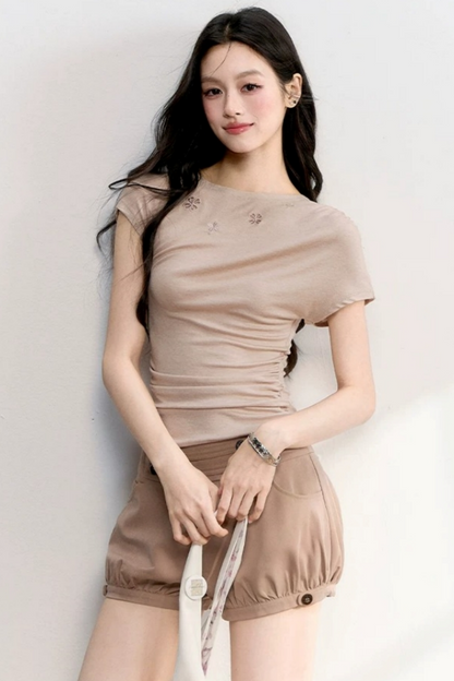 펀칭 자수 프릴 소매 상의