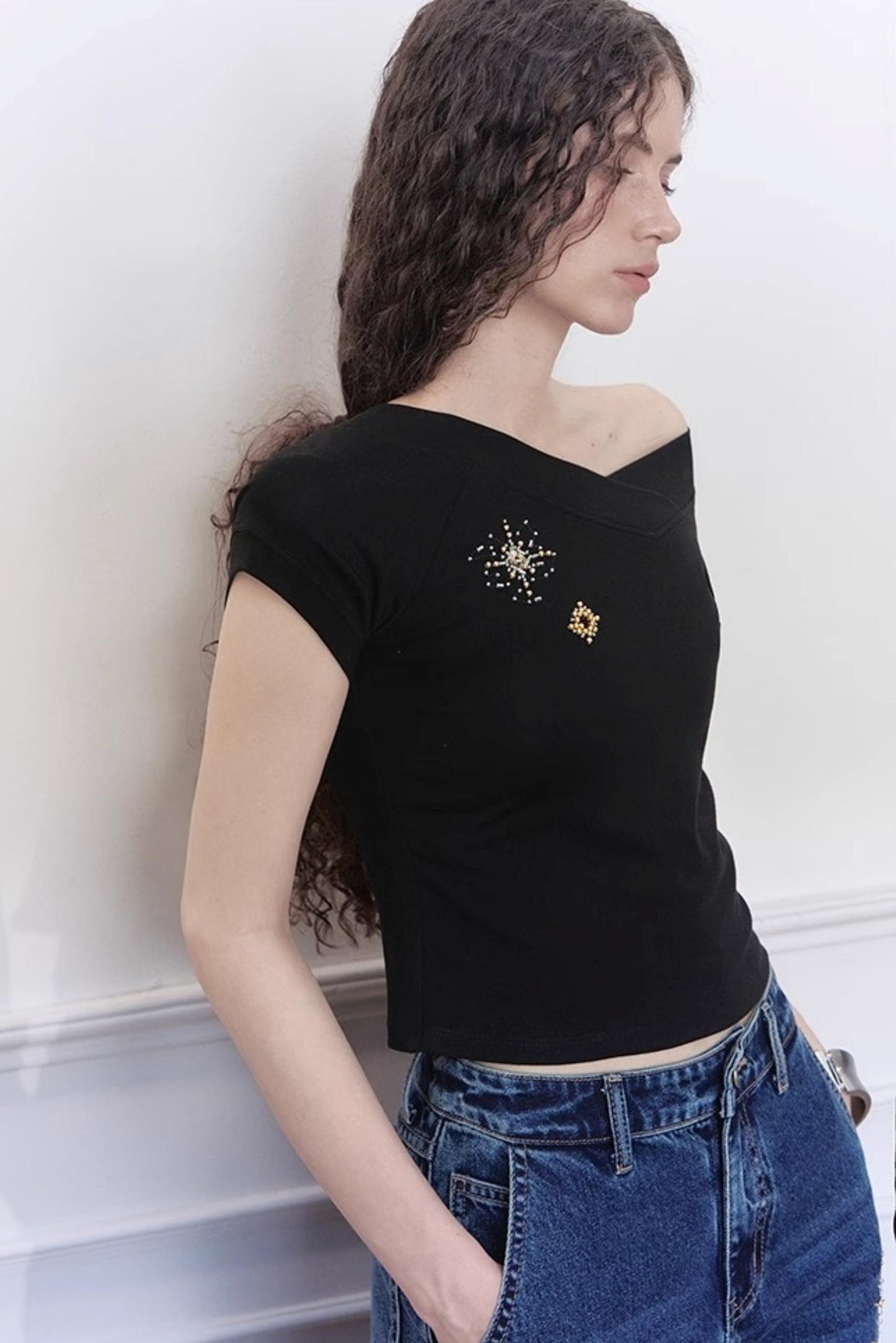 Yuan V-Neck Ribbed Top