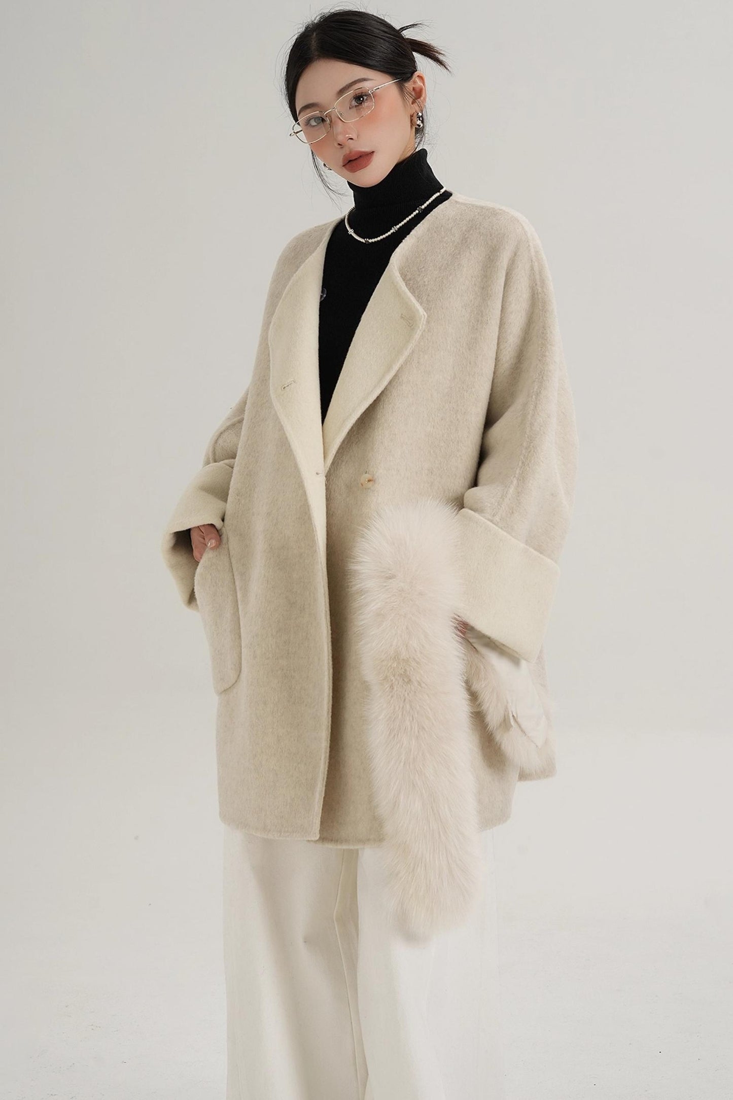 Elegant Fox Fur Collar Wool Cape Coat