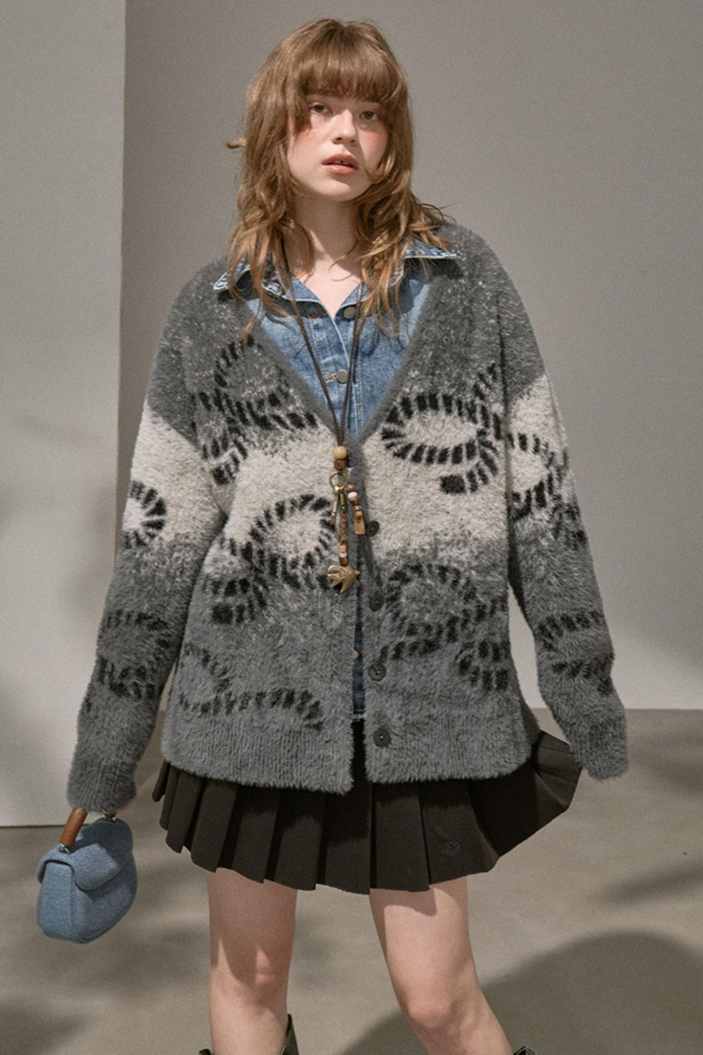 Silk Classic Pleated Puffy Short Skirt