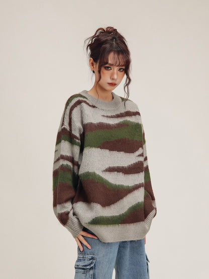 striped contrasting short pile sweater top