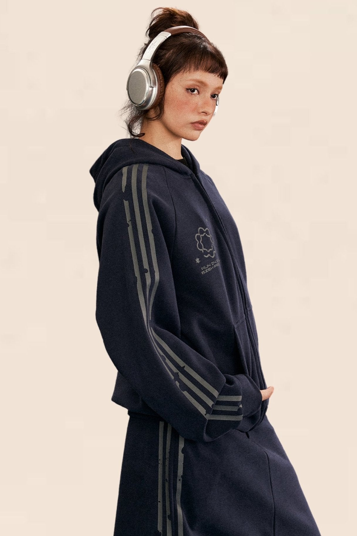 Three-Bar College Hooded Zipper Sweatshirt Set-Up