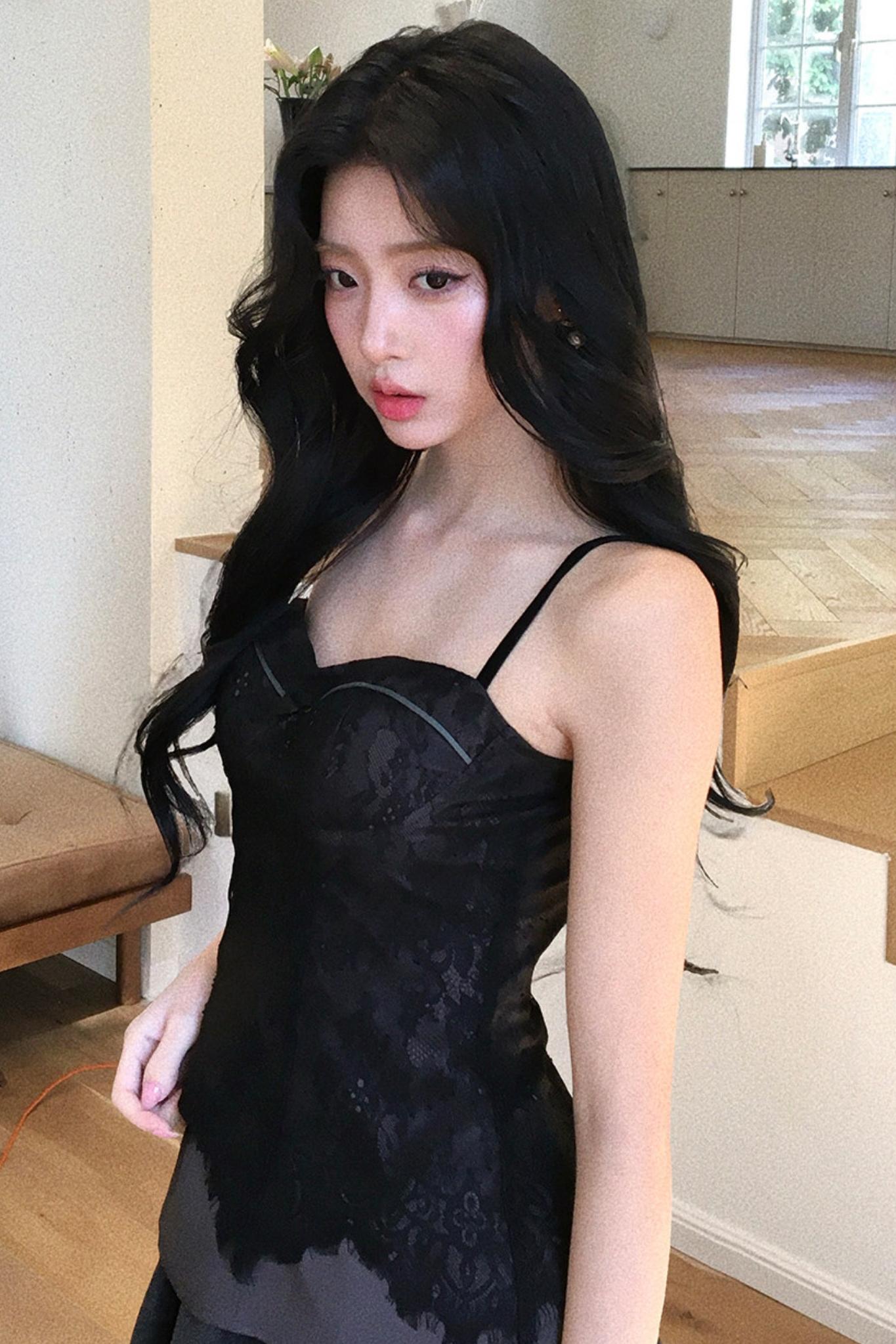 Black Swan Knitted Cardigan Set-Up