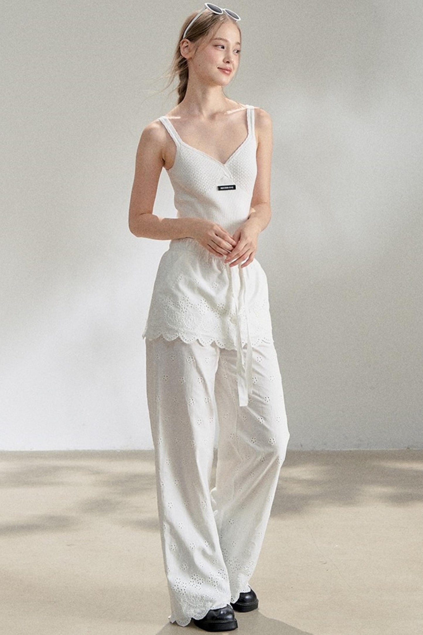 Textured White V-Neck Knitted Suspender Top