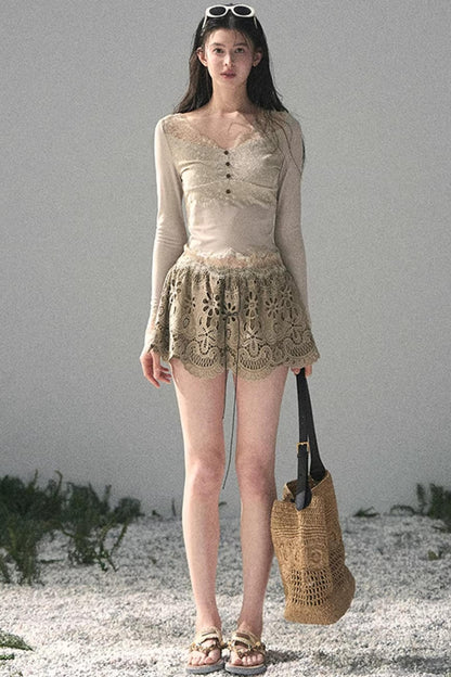 Wind Trace Lace Top