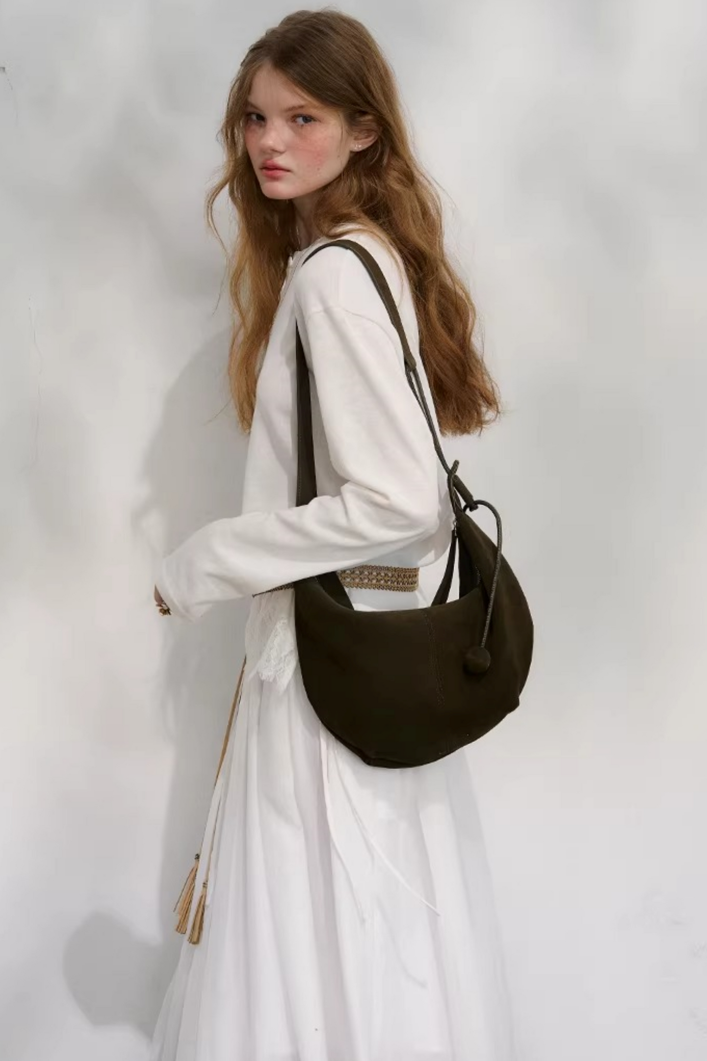 Swaying Silhouette Lace Top